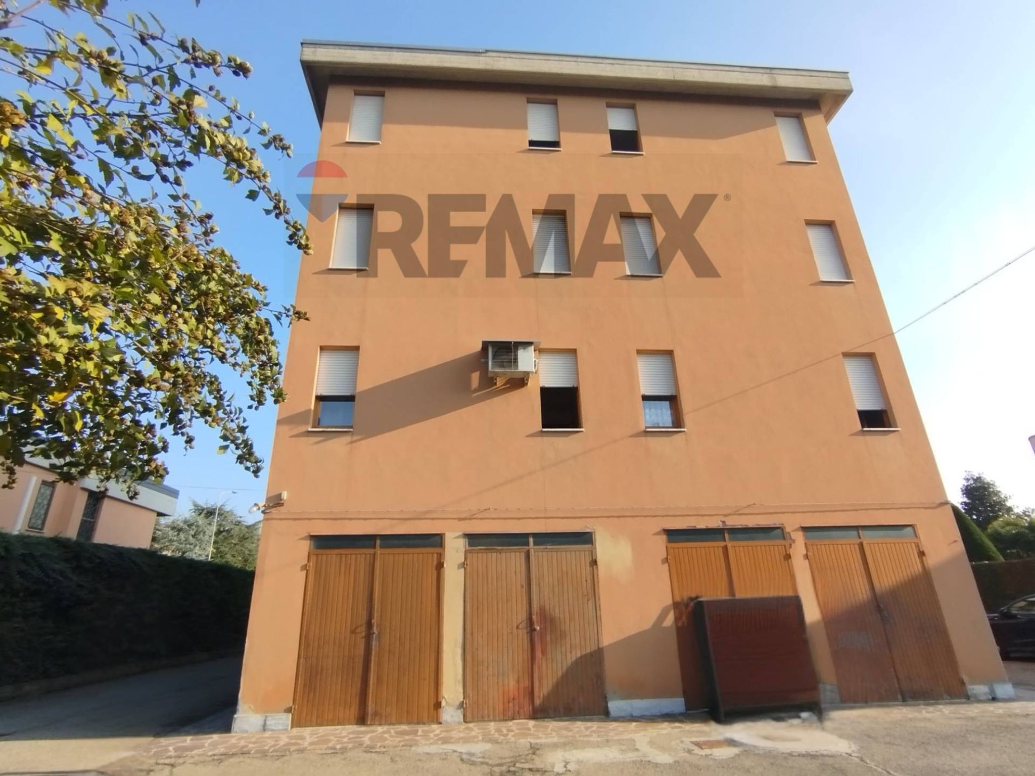 Edificio all'aperto