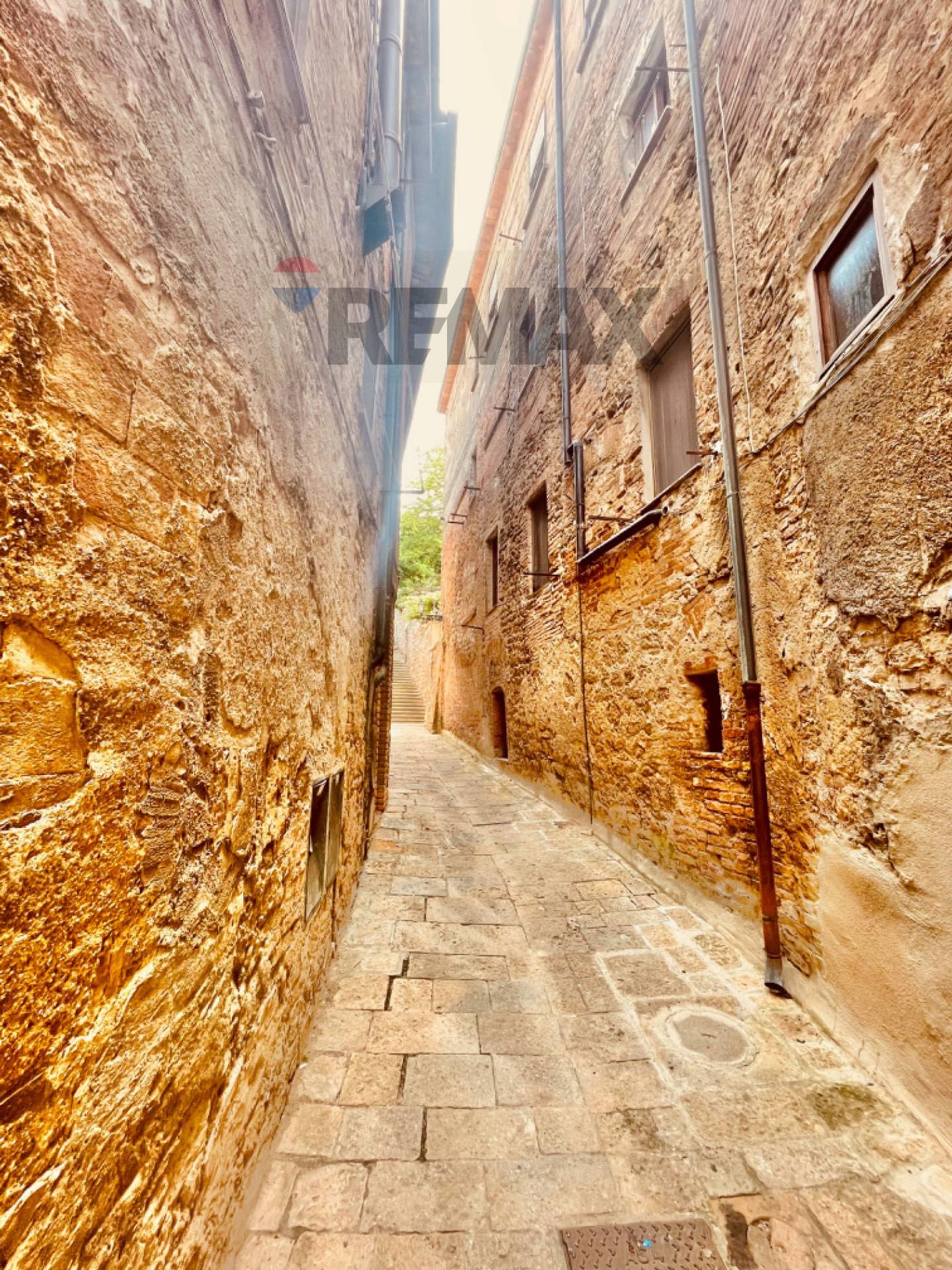 Property in Volterra