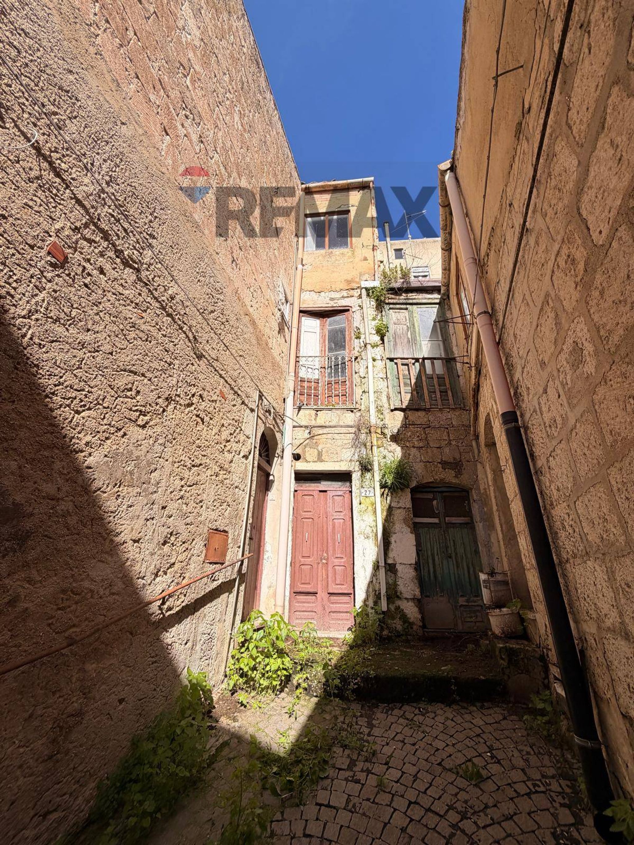 Edificio all'aperto