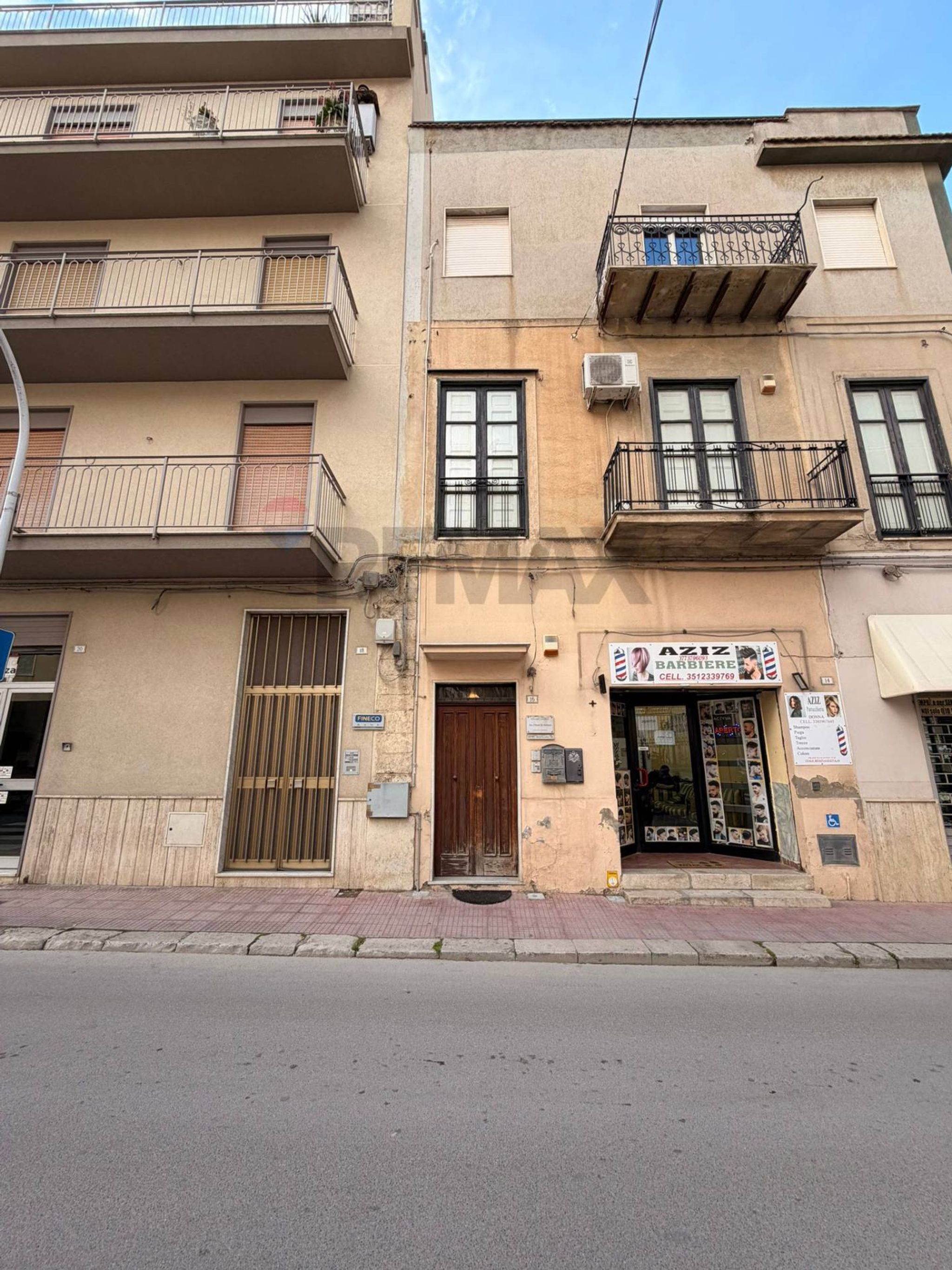 Edificio all'aperto