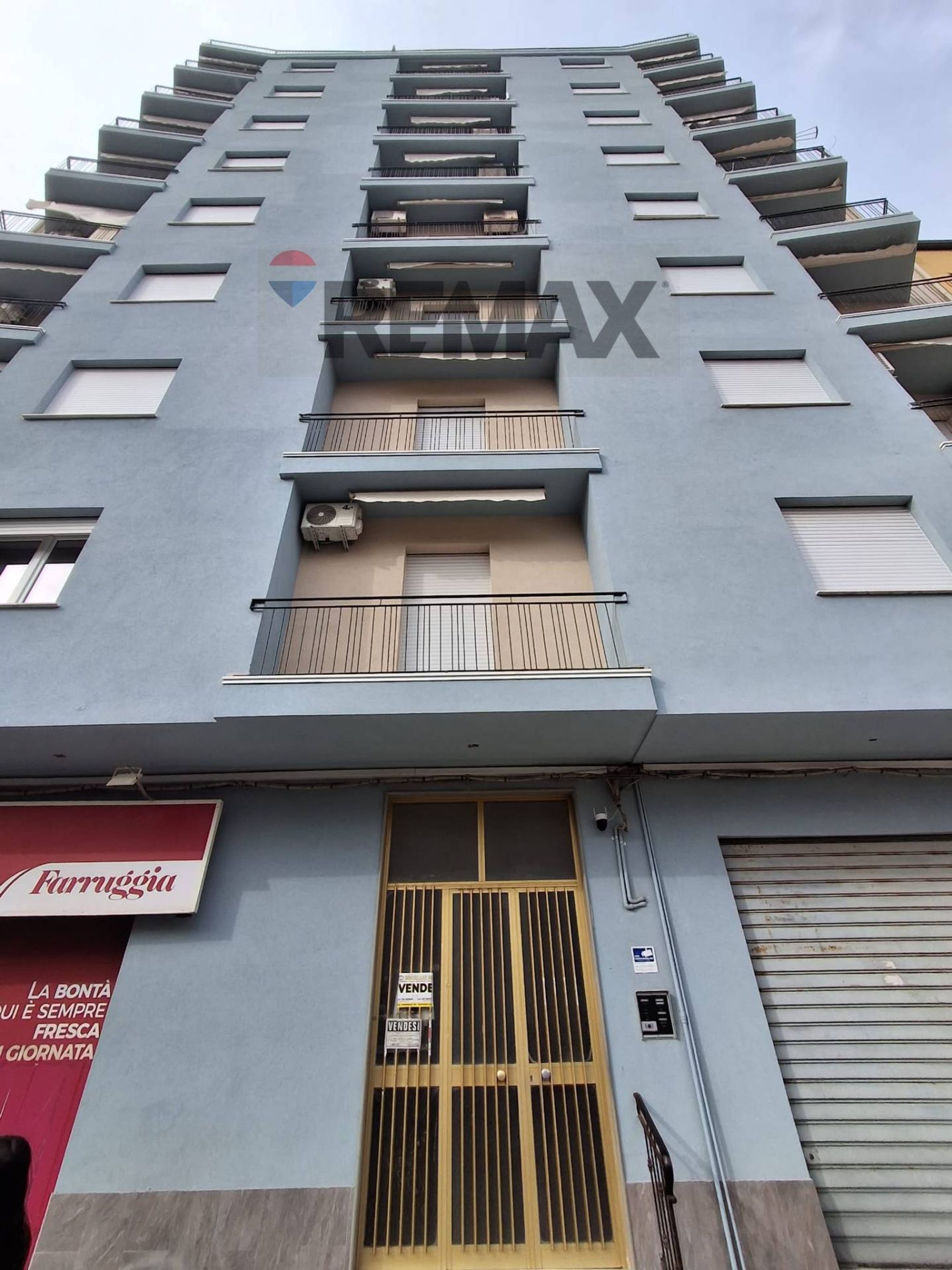 Edificio all'aperto