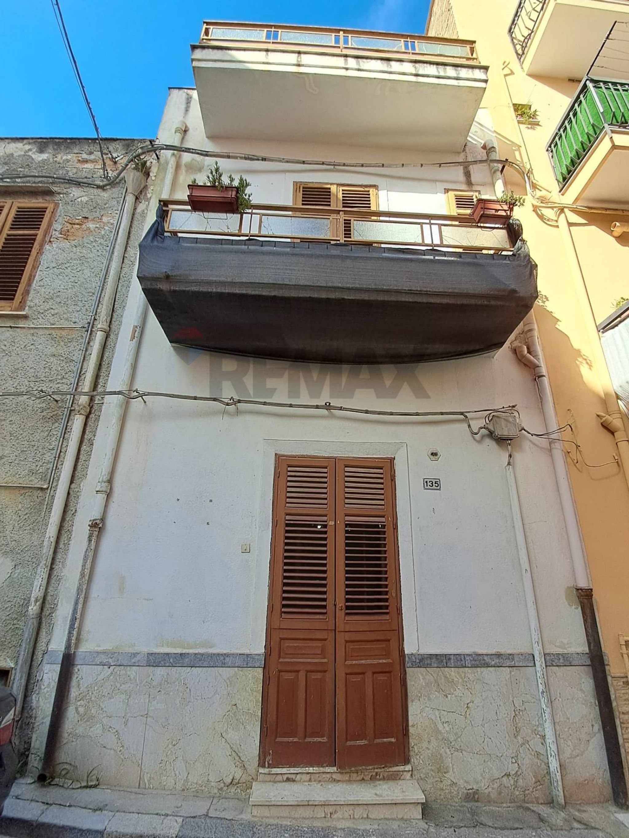 Edificio all'aperto