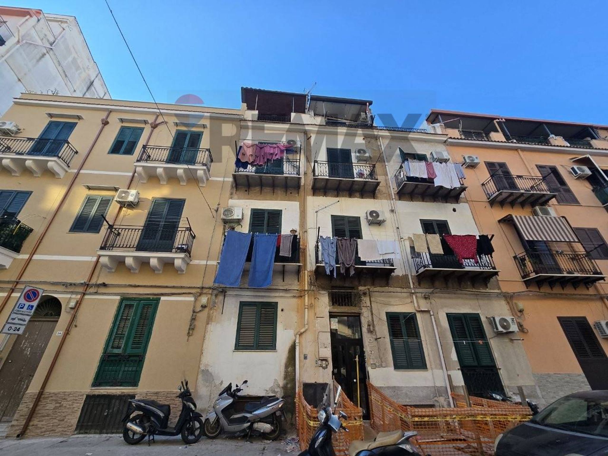 Edificio all'aperto