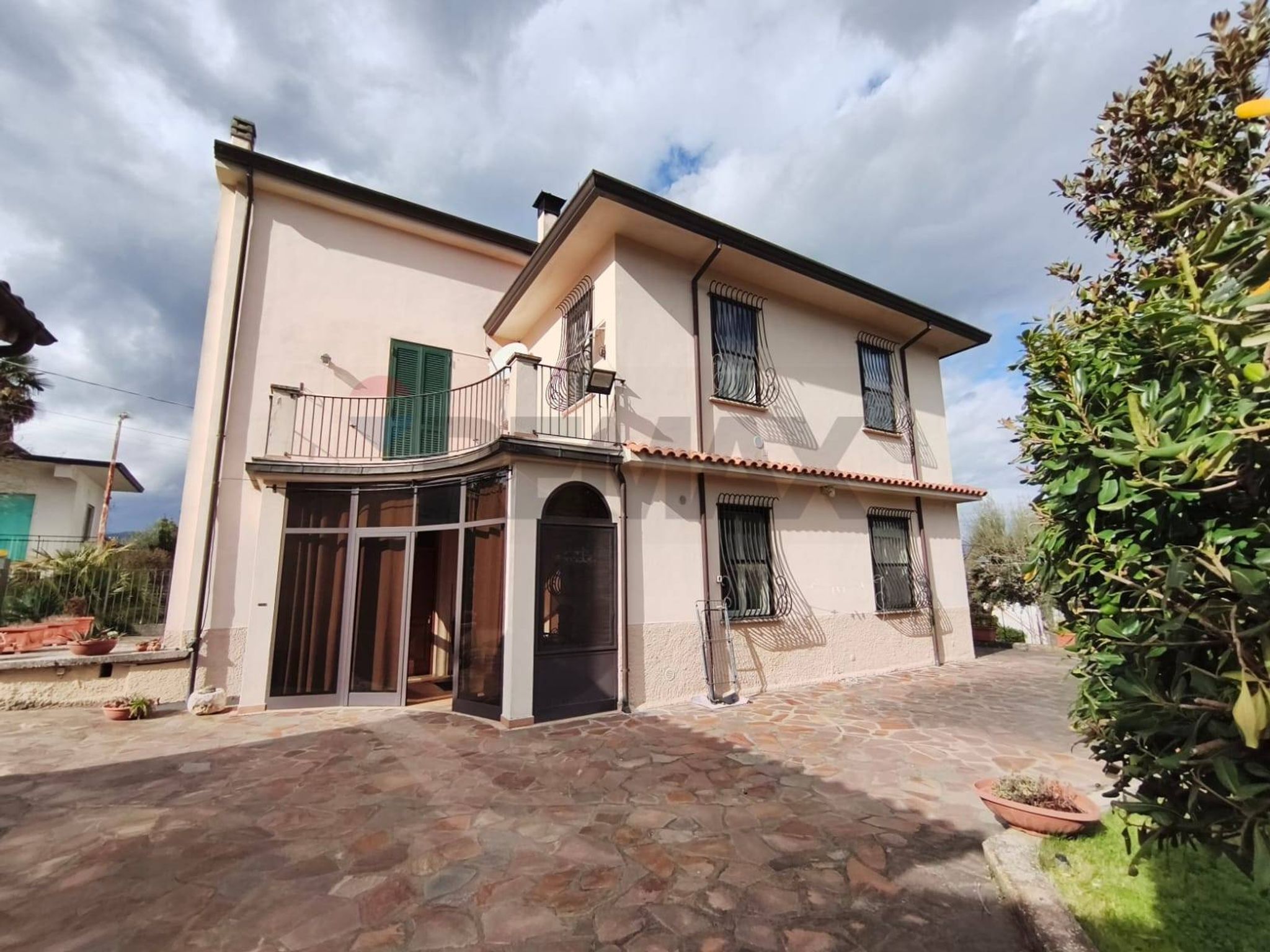 Immobile a Esperia