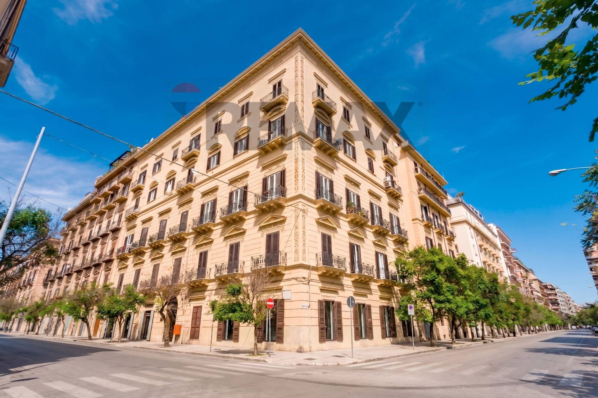 Edificio all'aperto