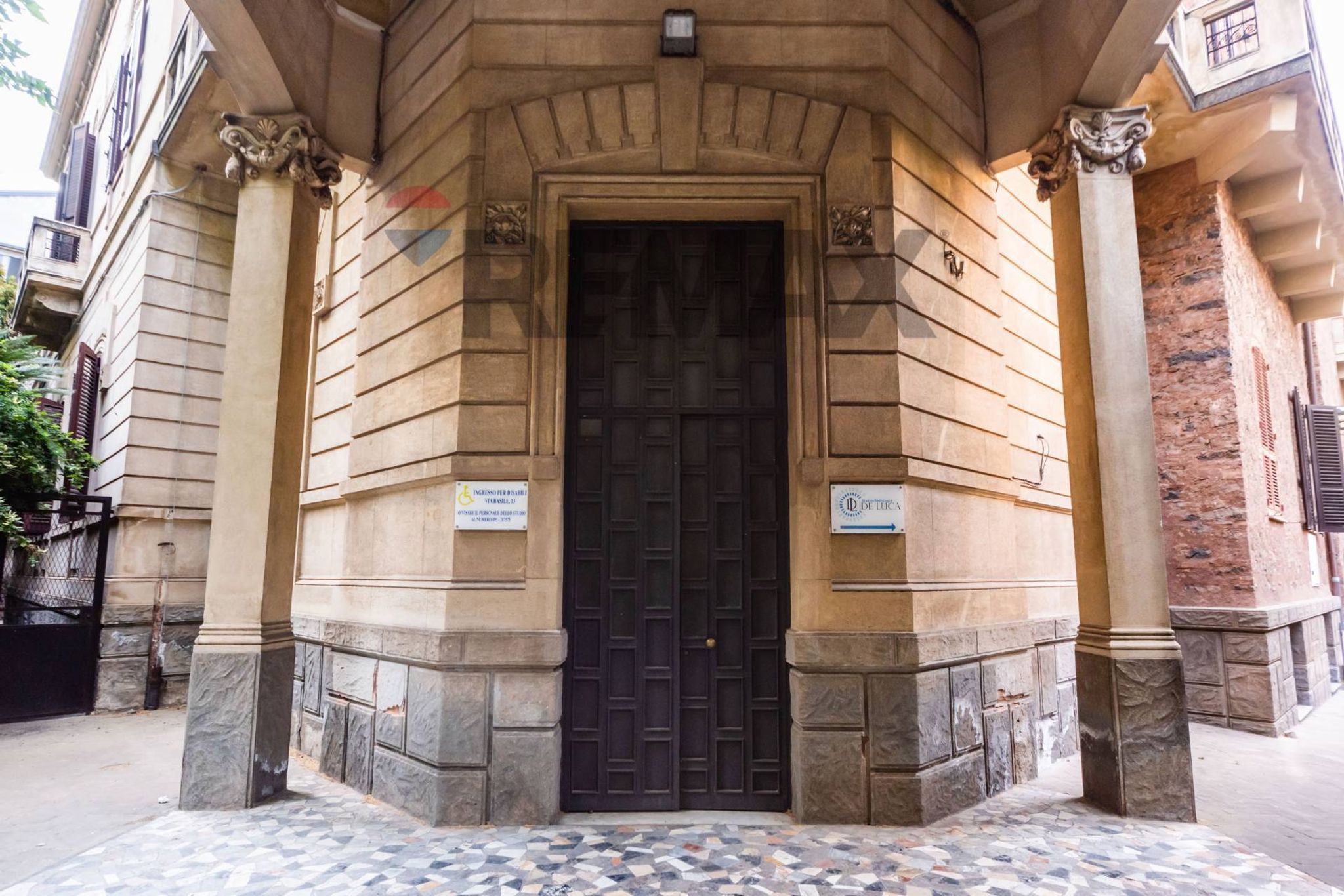 Edificio all'aperto