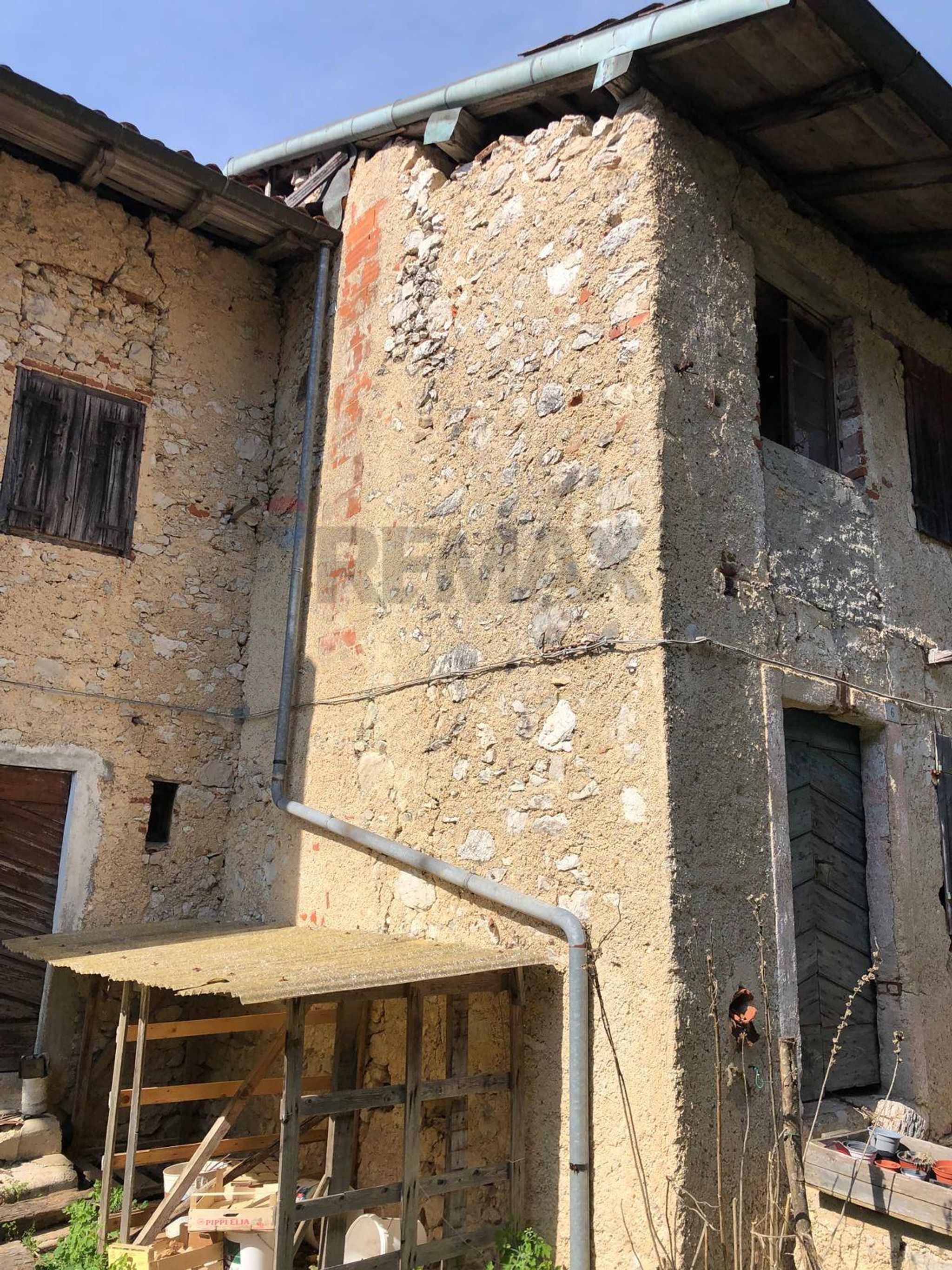 Edificio all'aperto