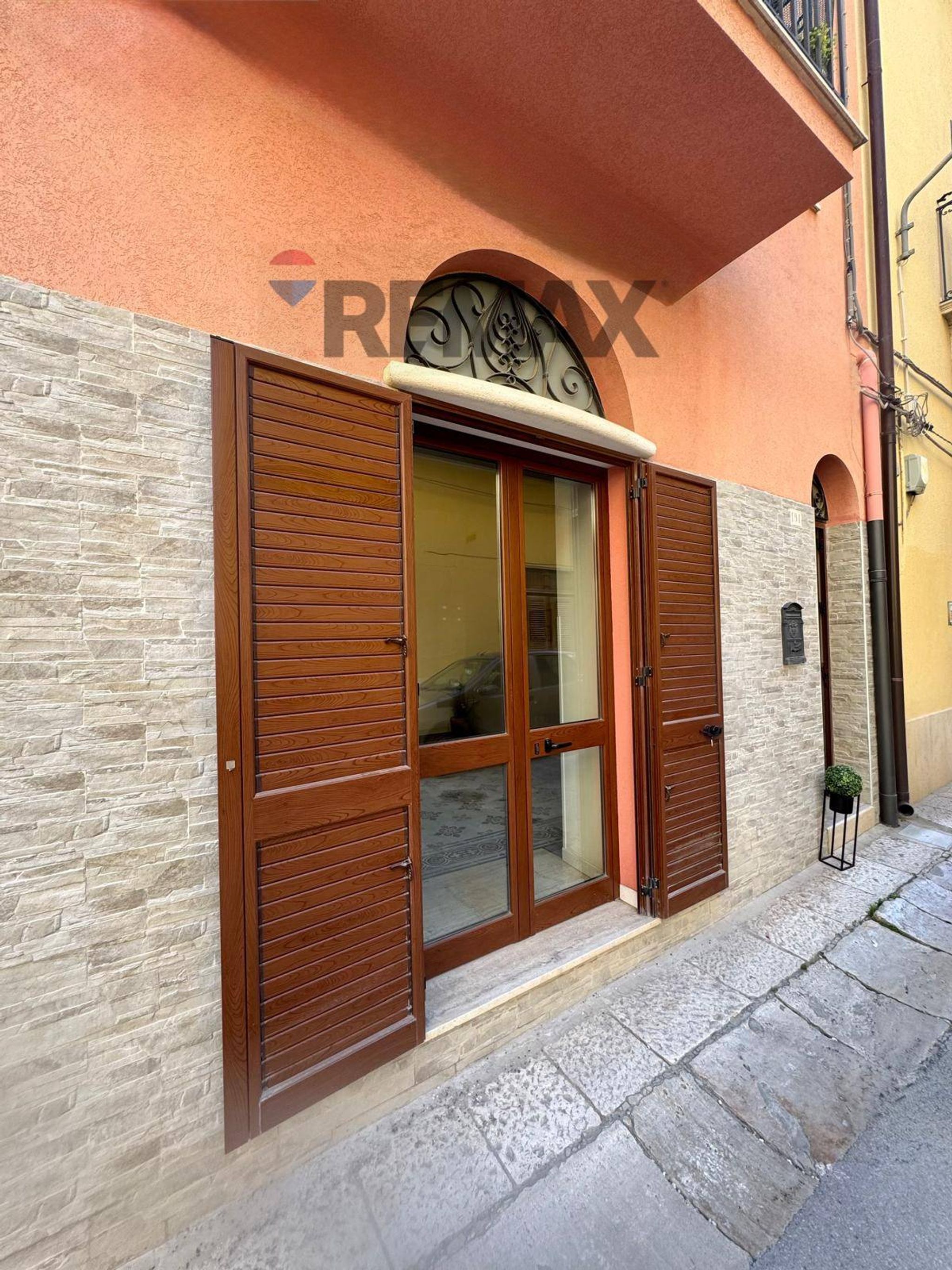 Edificio all'aperto
