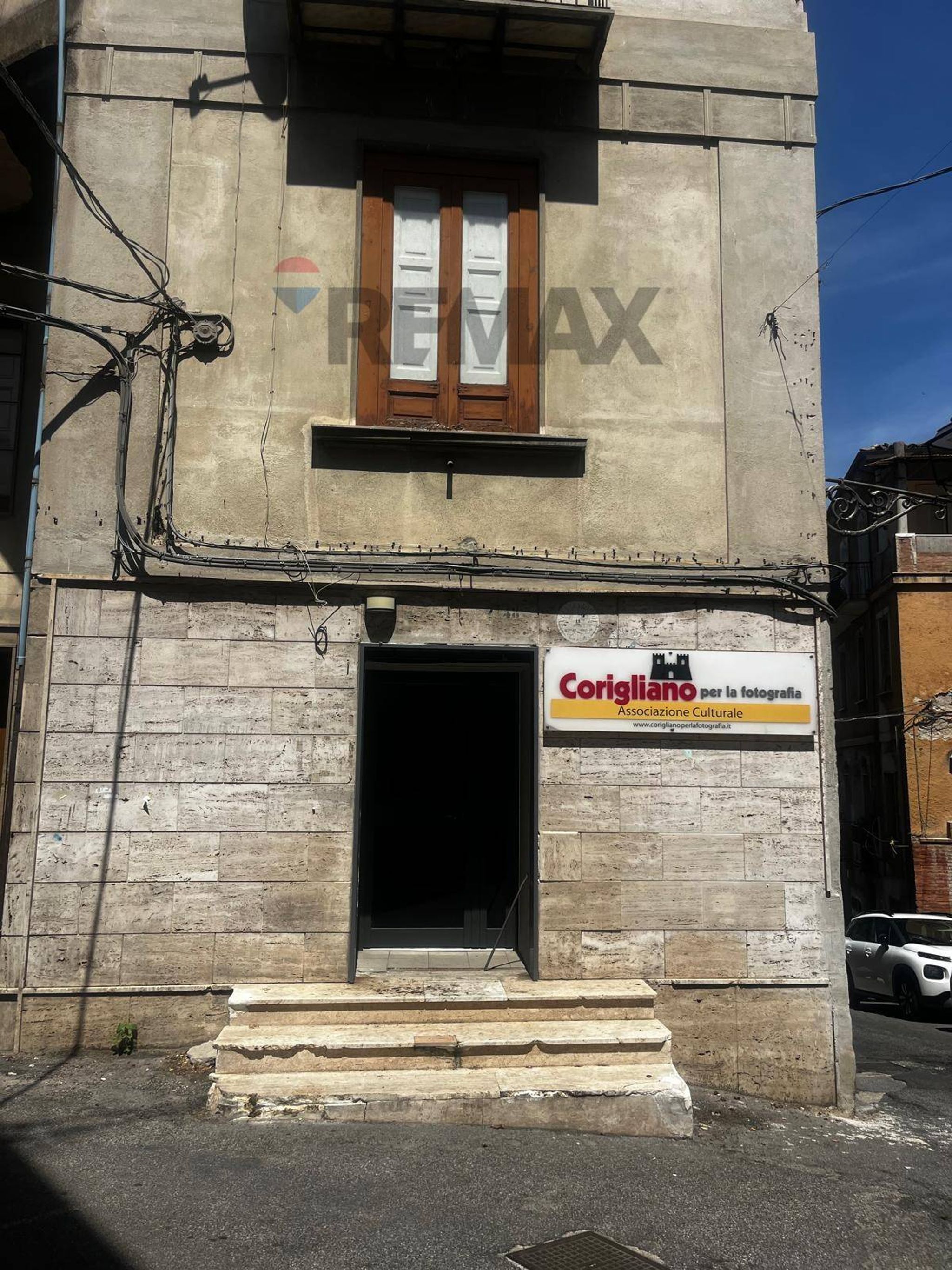 Edificio all'aperto