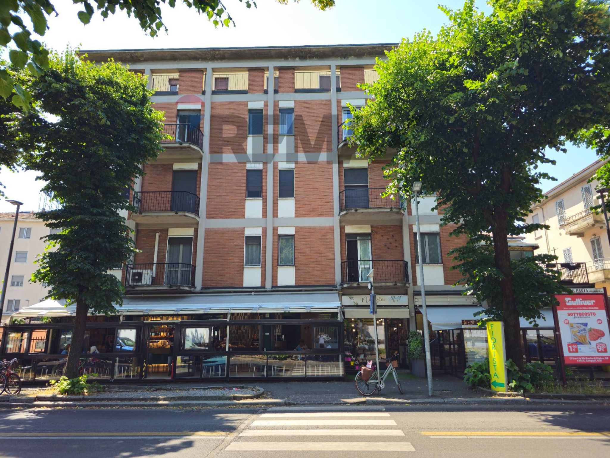 Immobile a Pavia