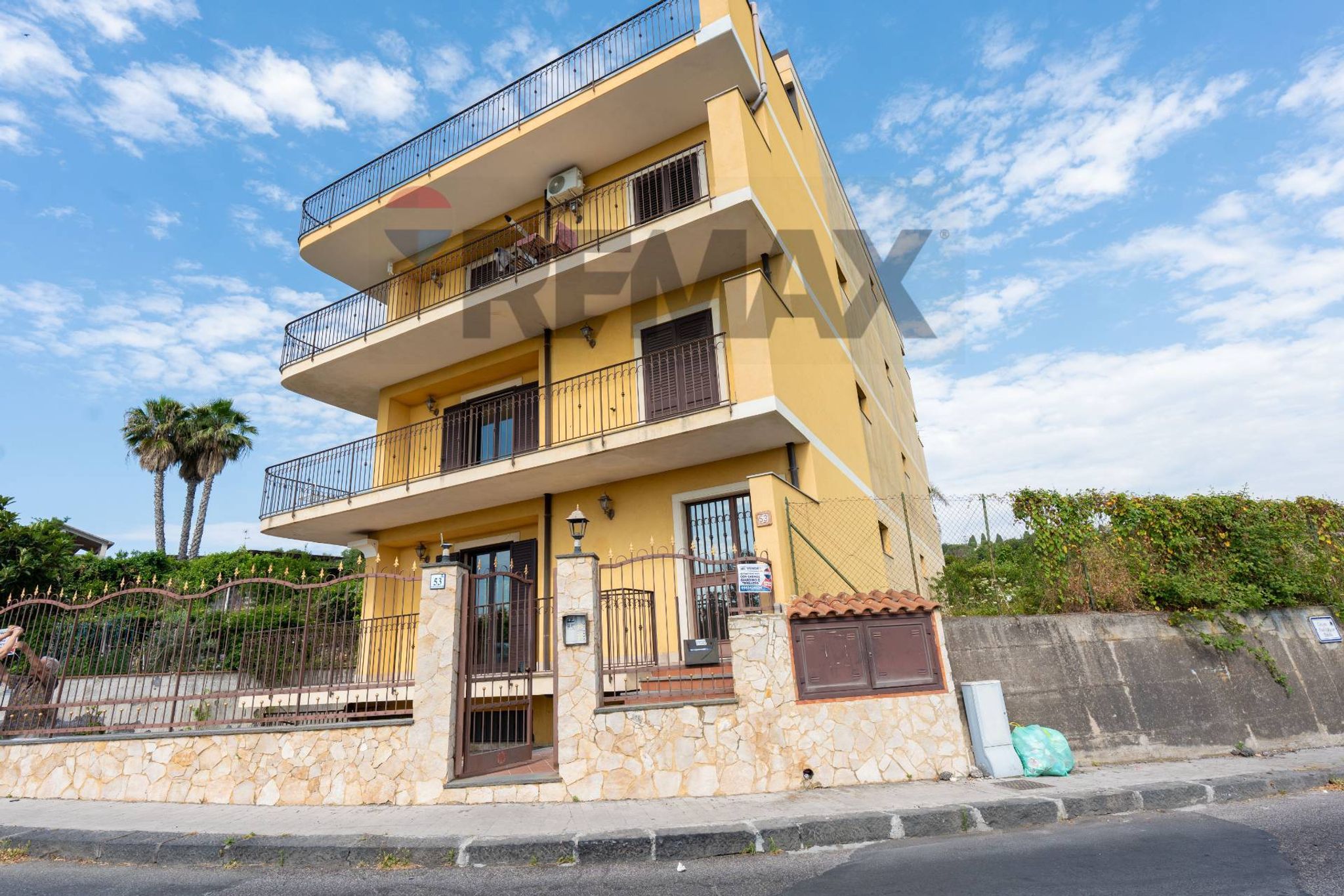 Edificio all'aperto