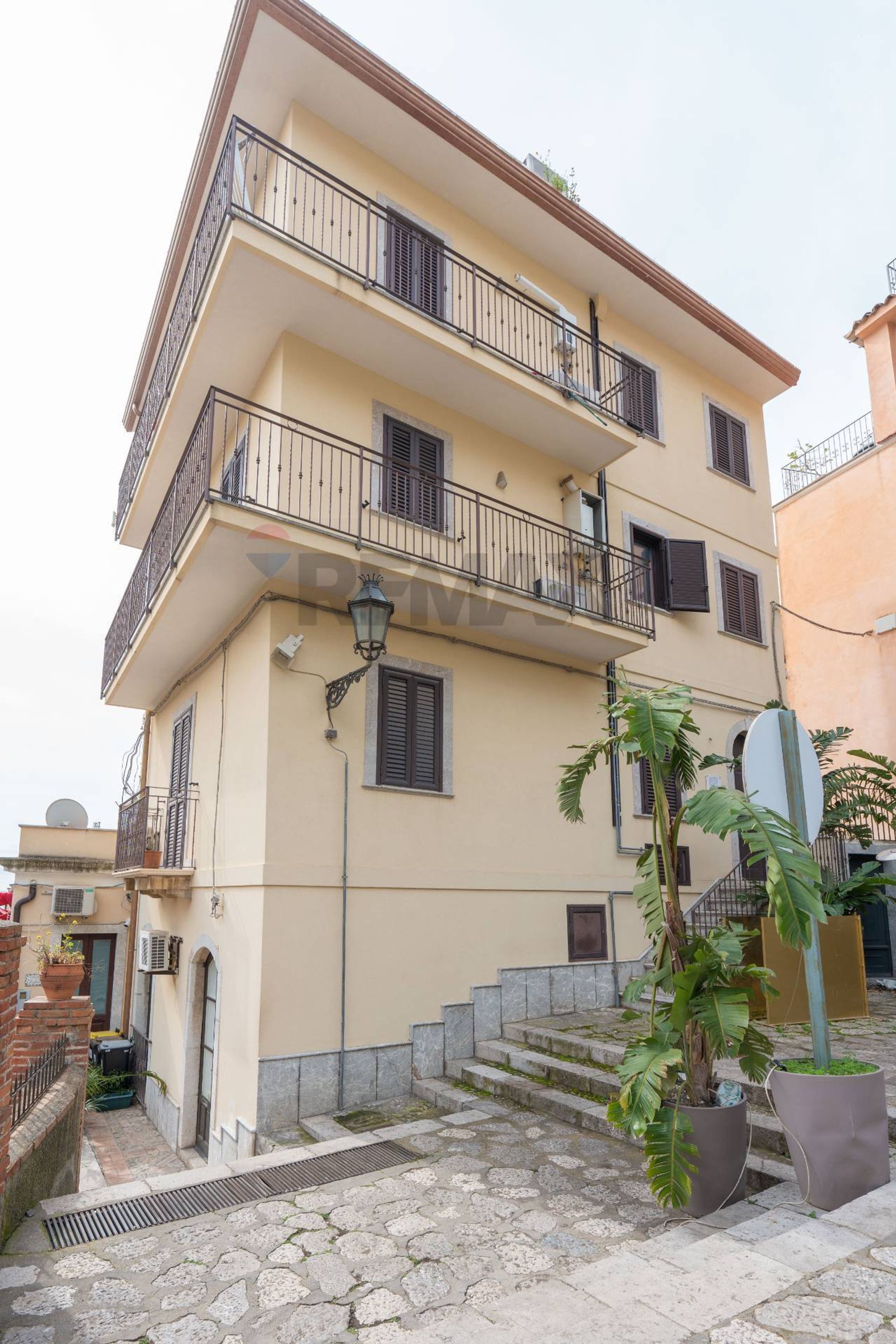Edificio all'aperto