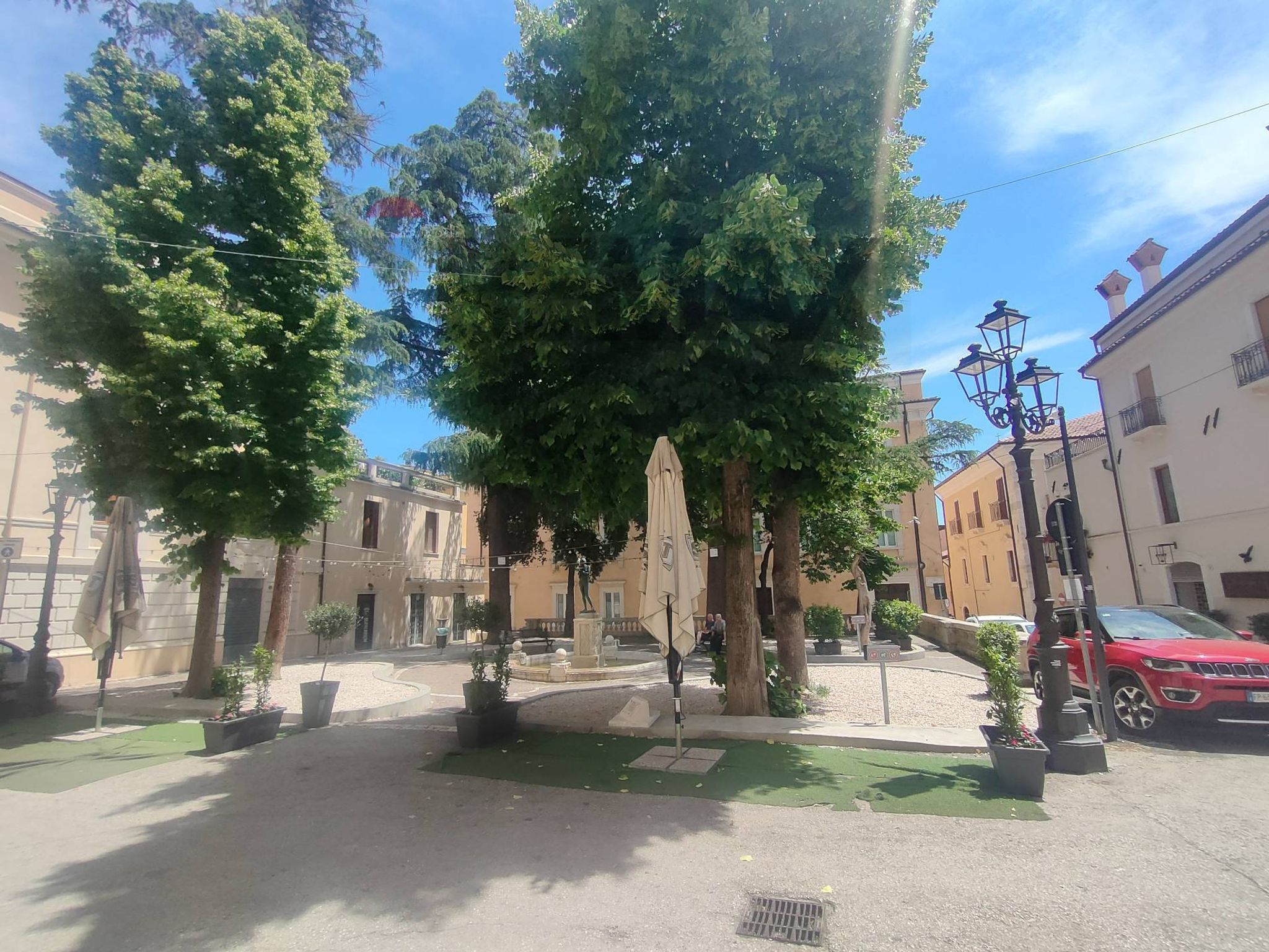 Edificio all'aperto