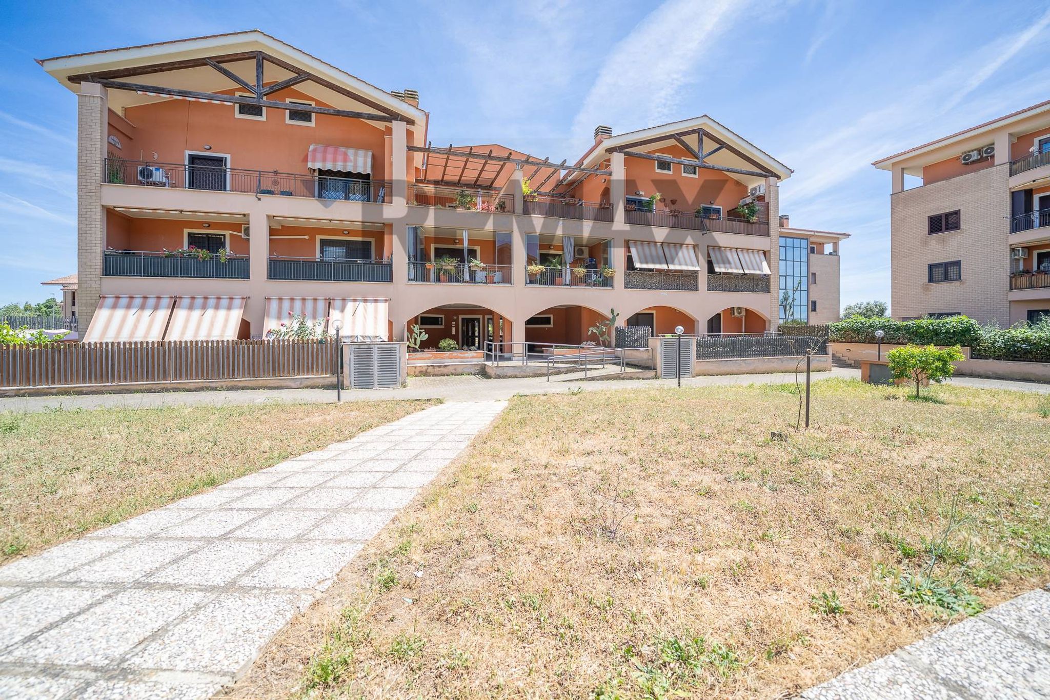 Edificio all'aperto