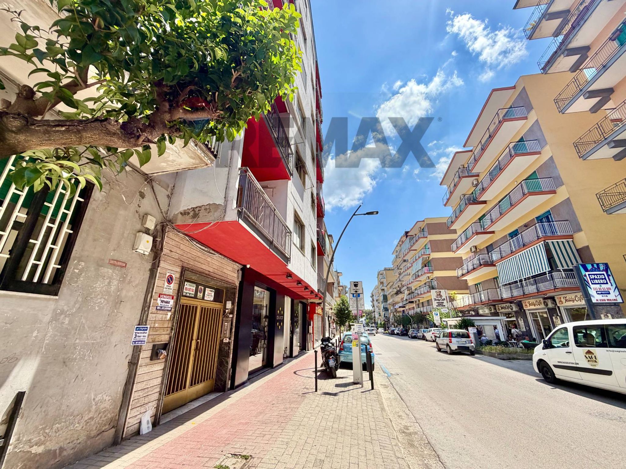 Edificio all'aperto