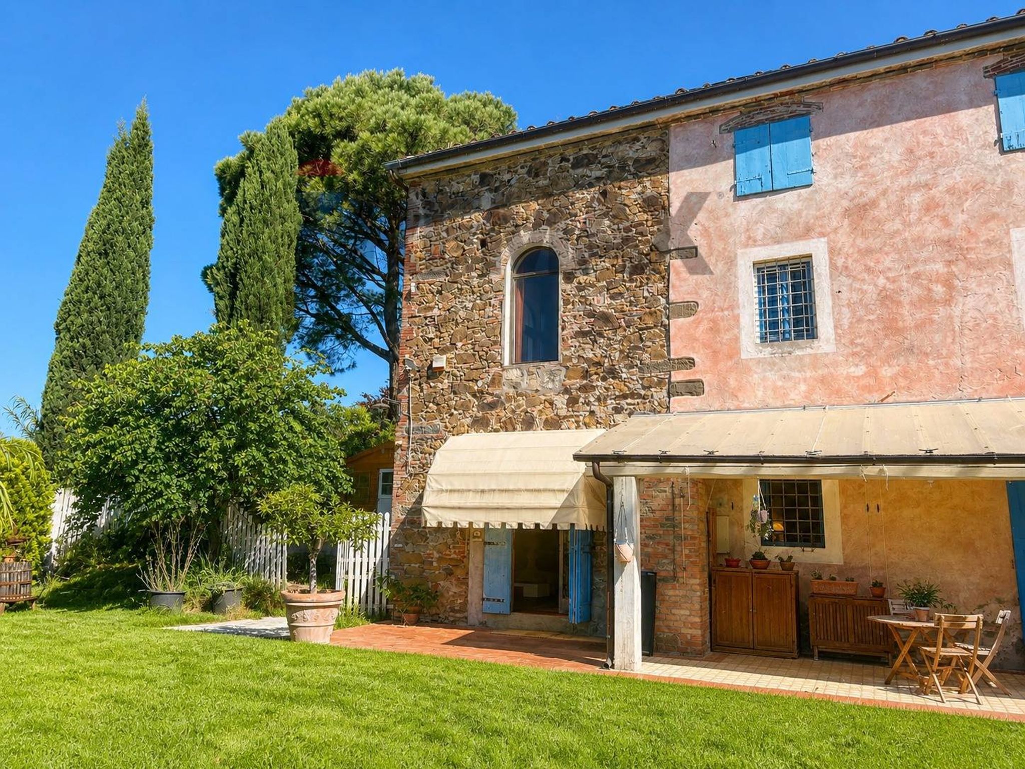 Casa all'aperto