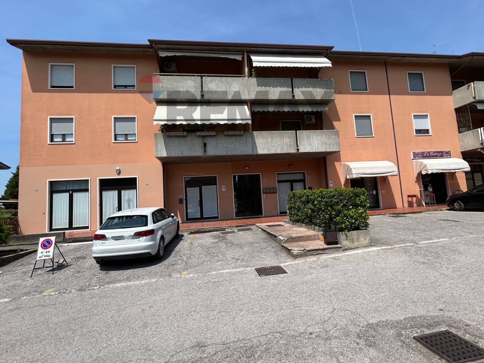 Edificio all'aperto