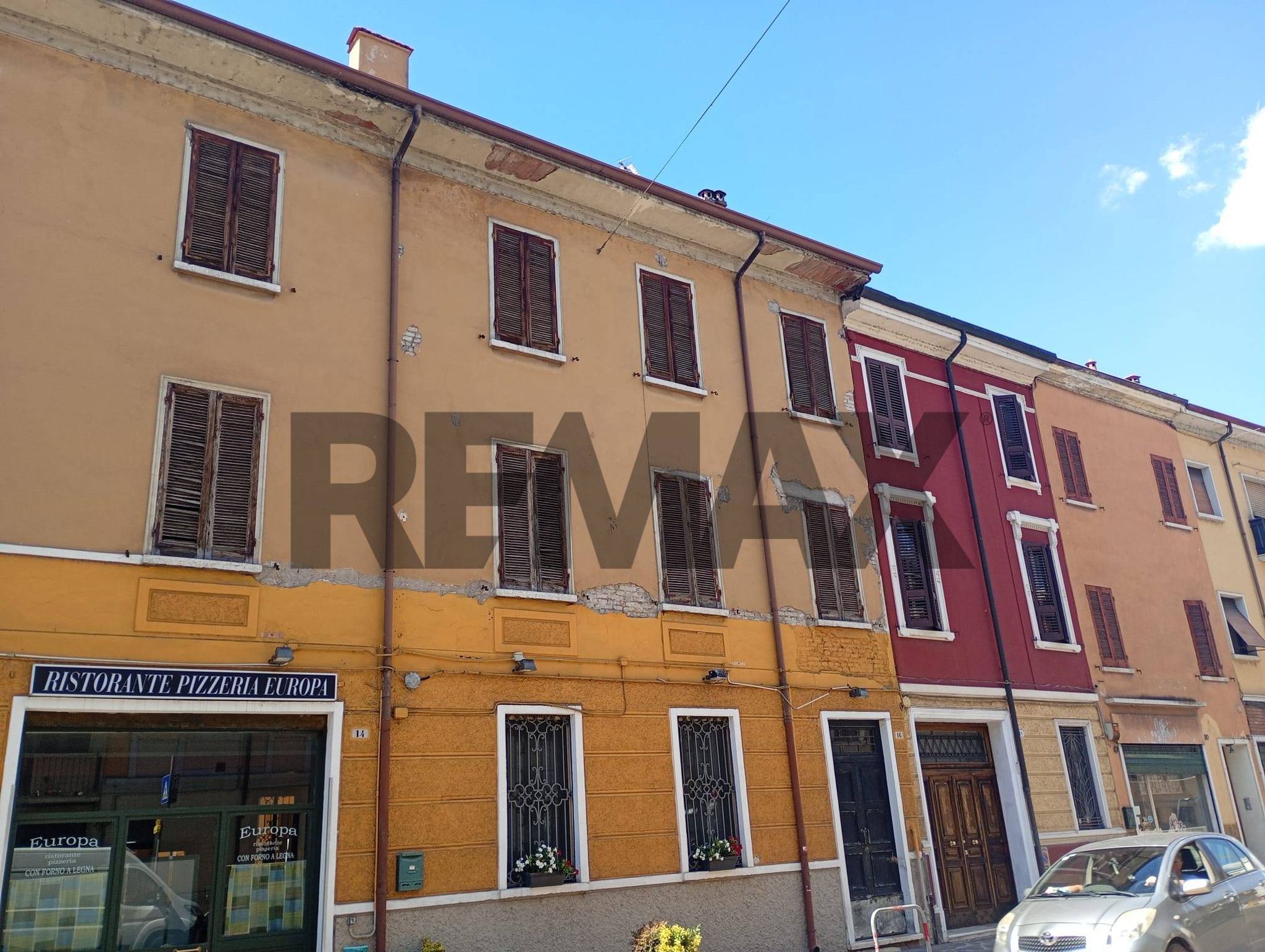 Edificio all'aperto