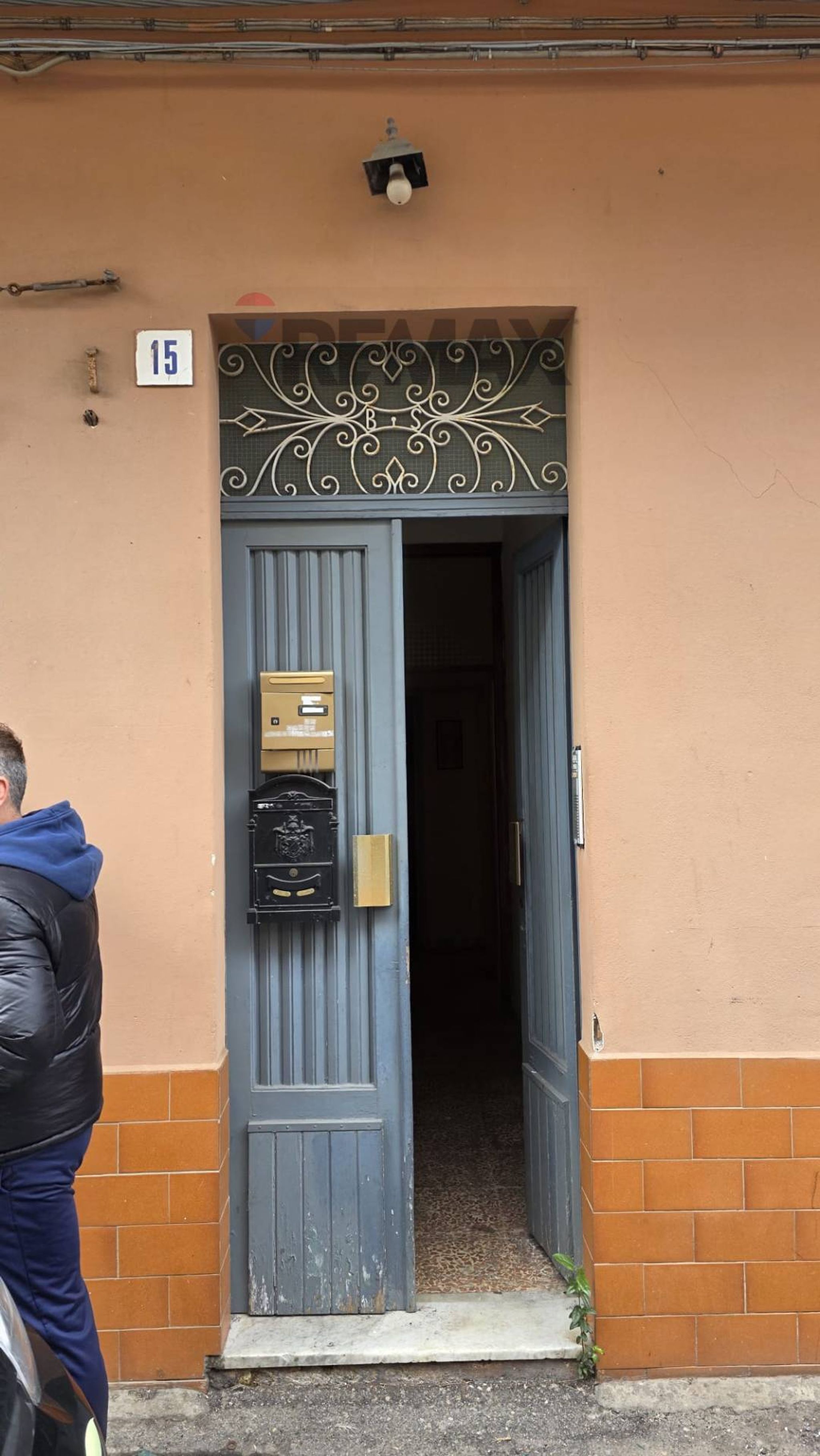 Edificio all'aperto