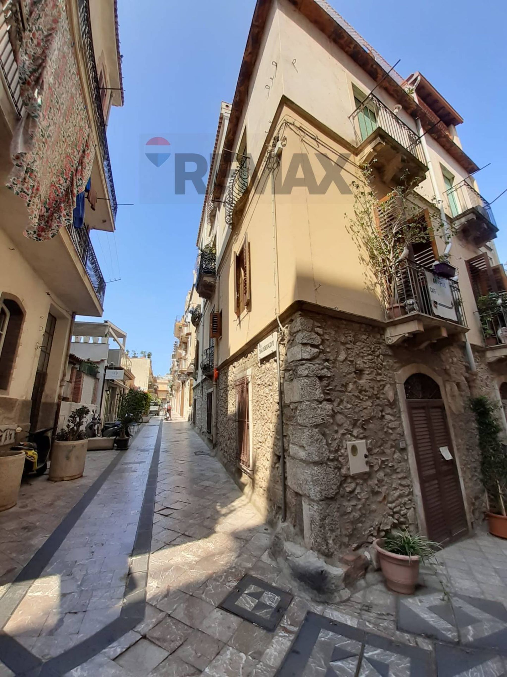 Immobile a Taormina
