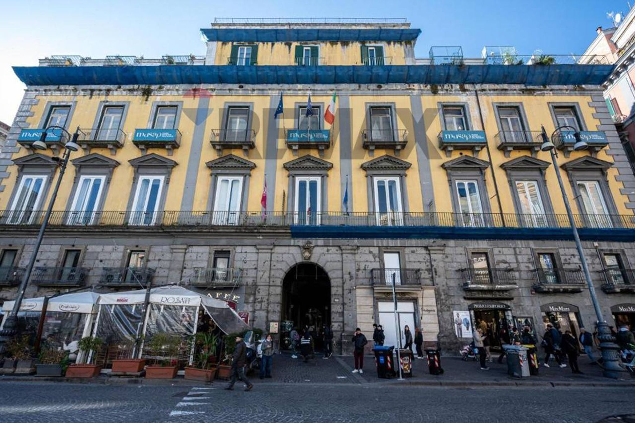 Edificio all'aperto
