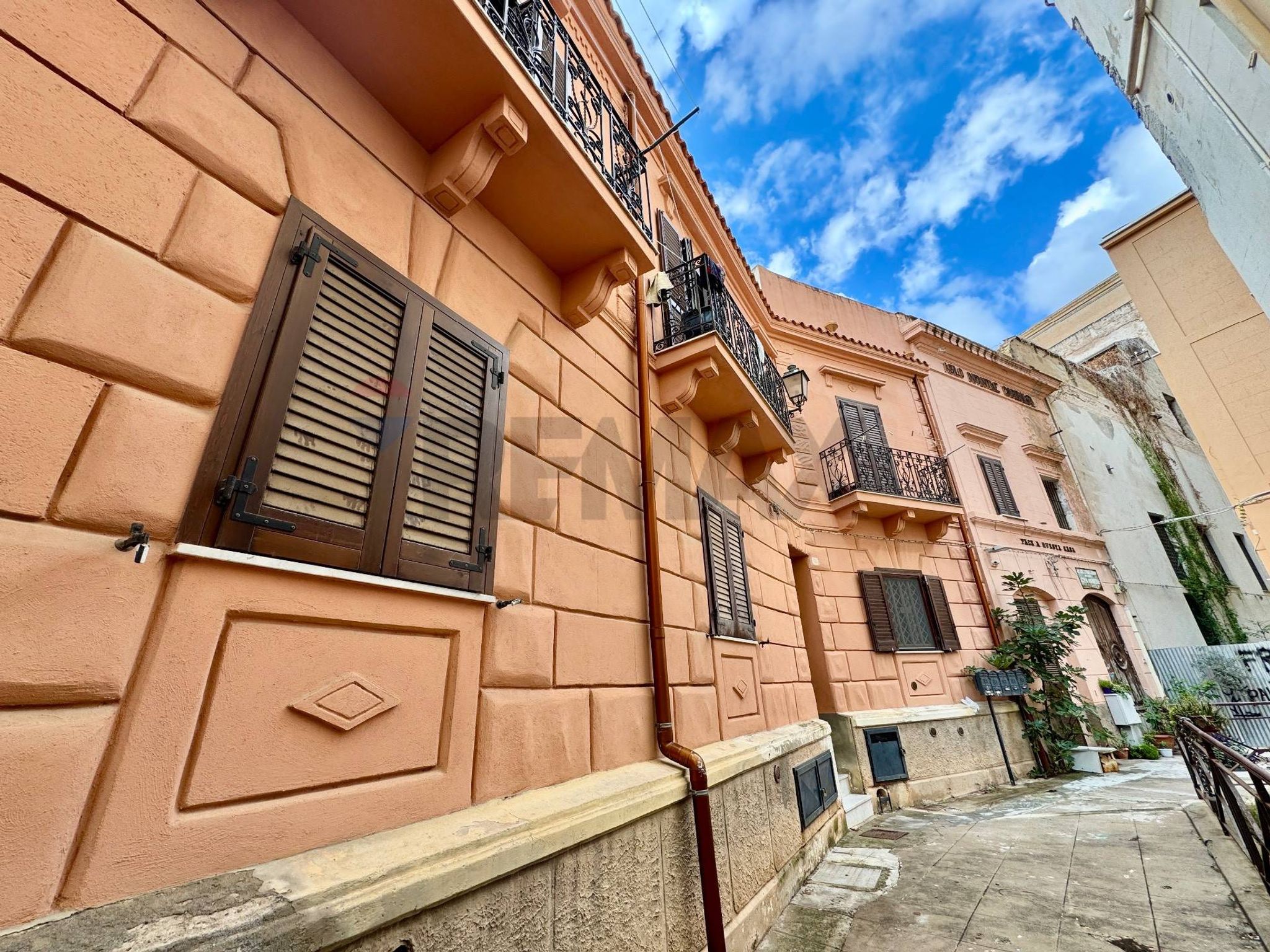 Edificio all'aperto