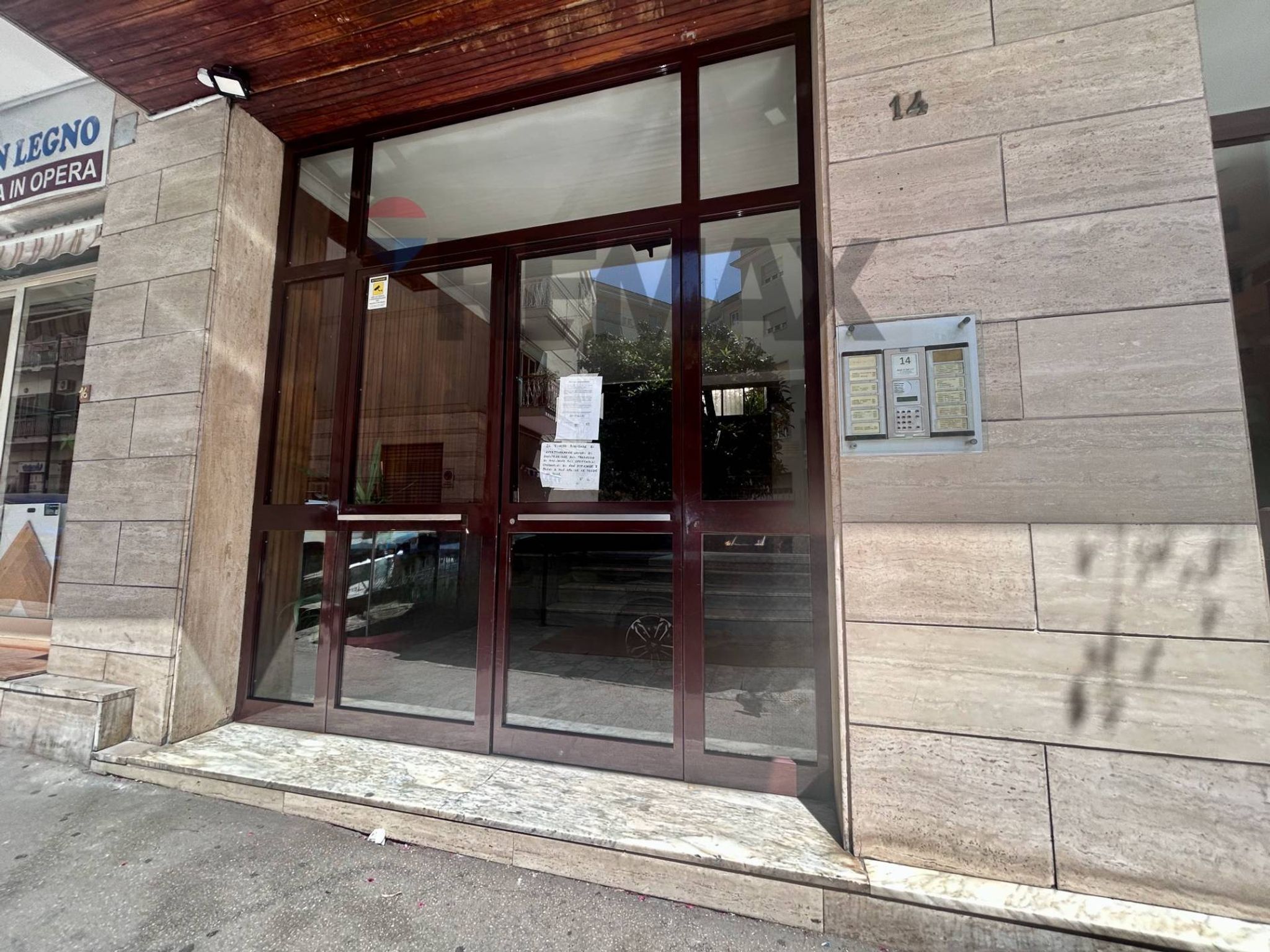 Edificio all'aperto