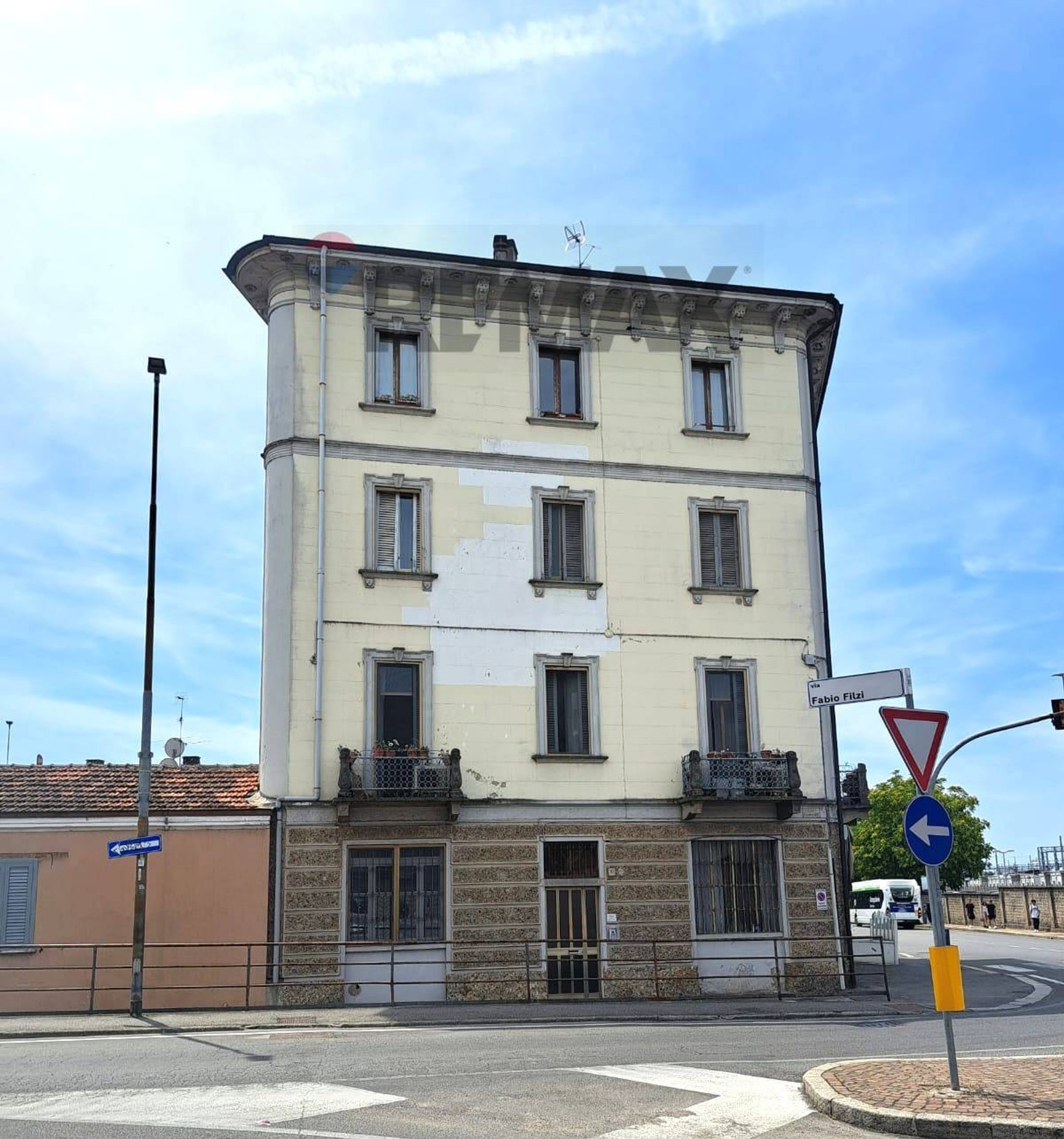 Edificio all'aperto