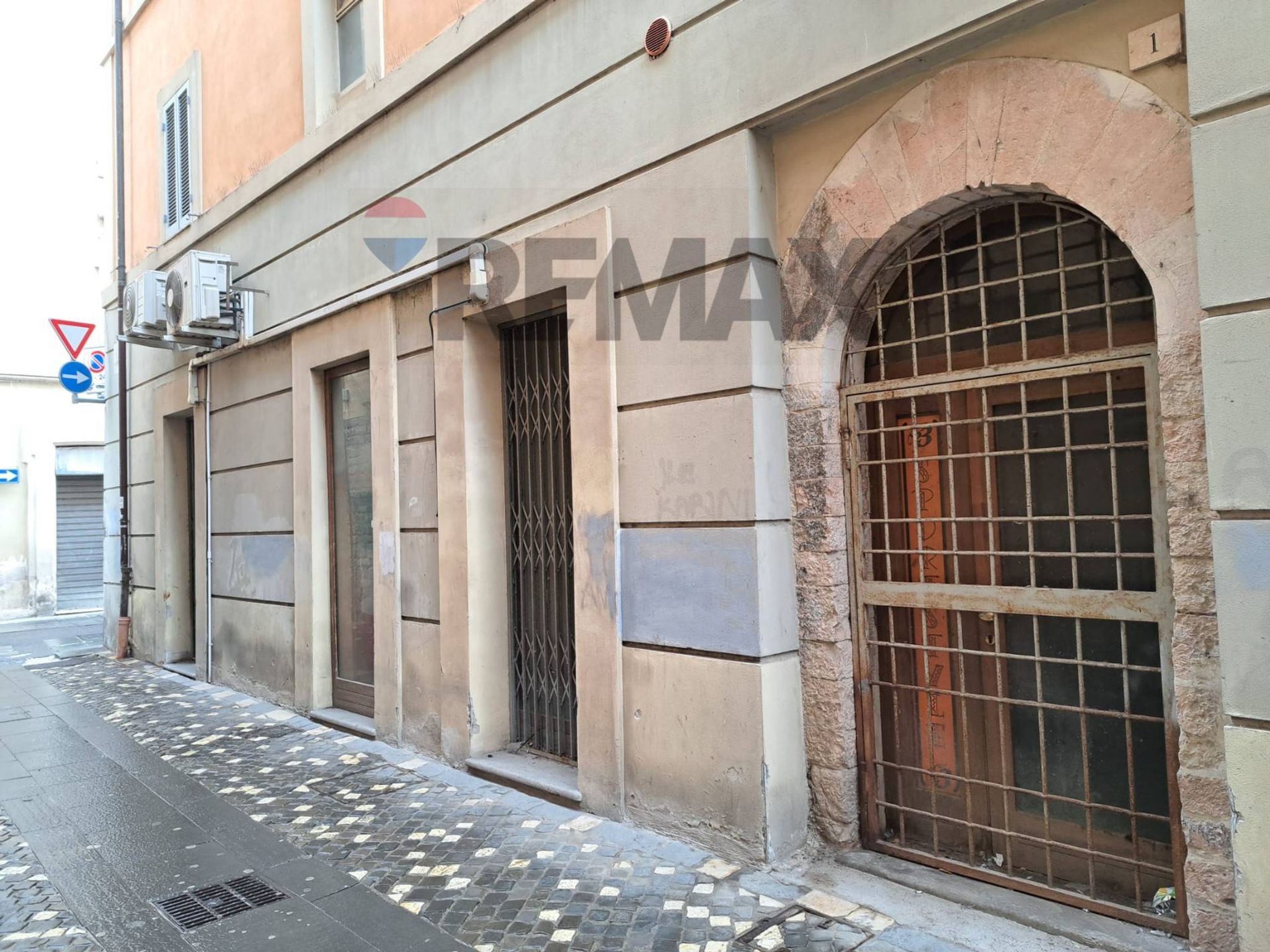 Edificio all'aperto