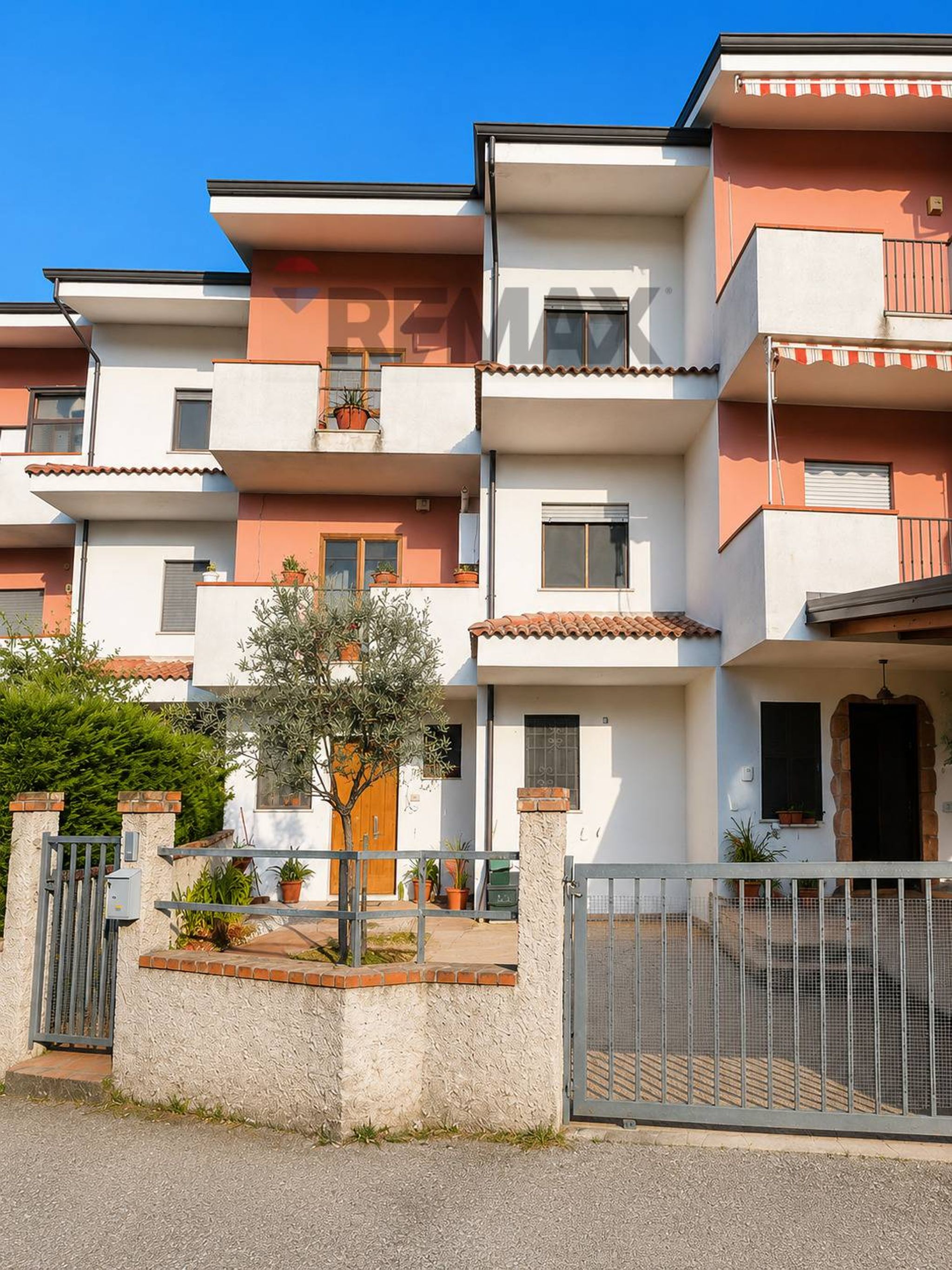 Edificio all'aperto