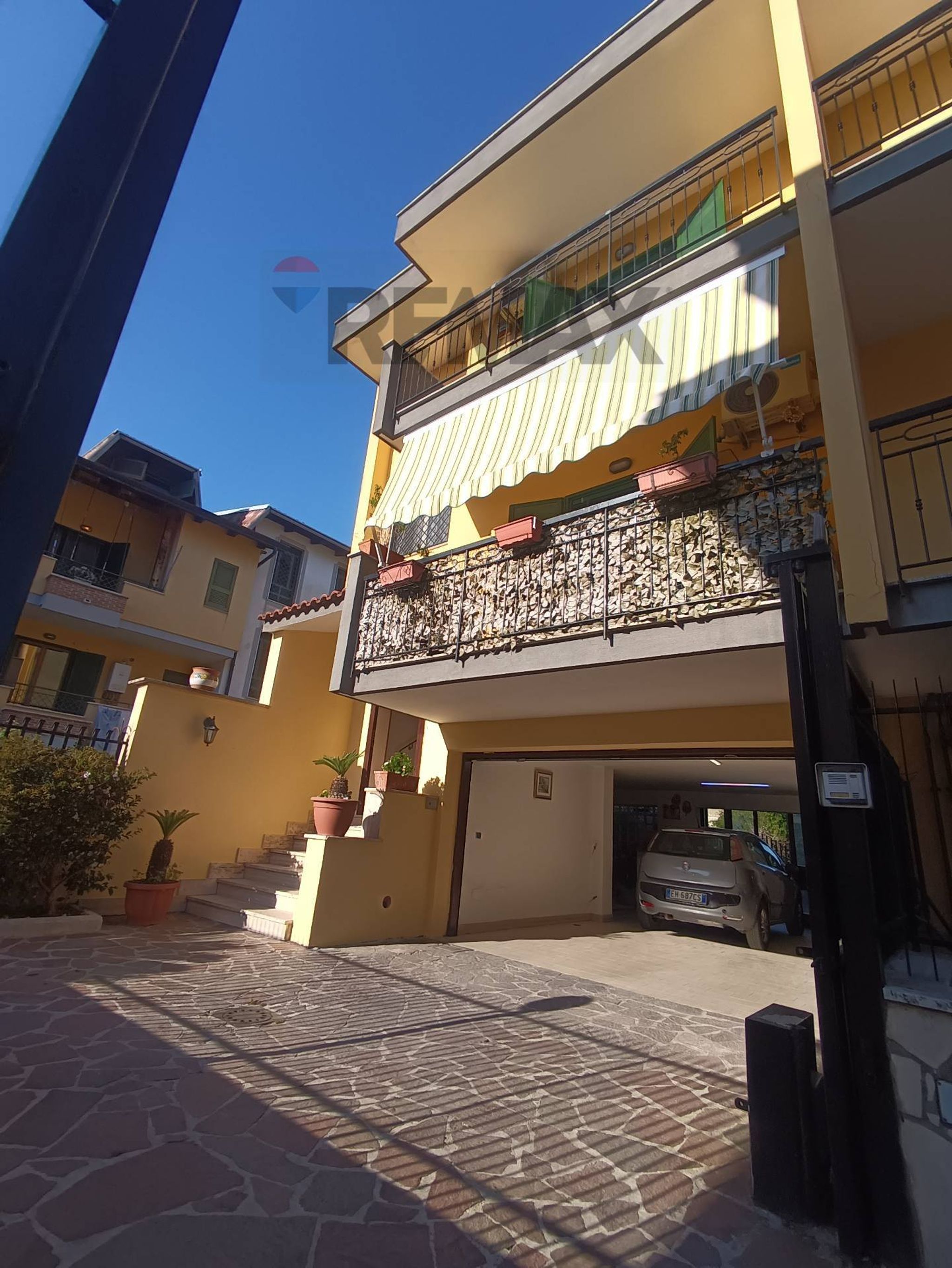 Edificio all'aperto