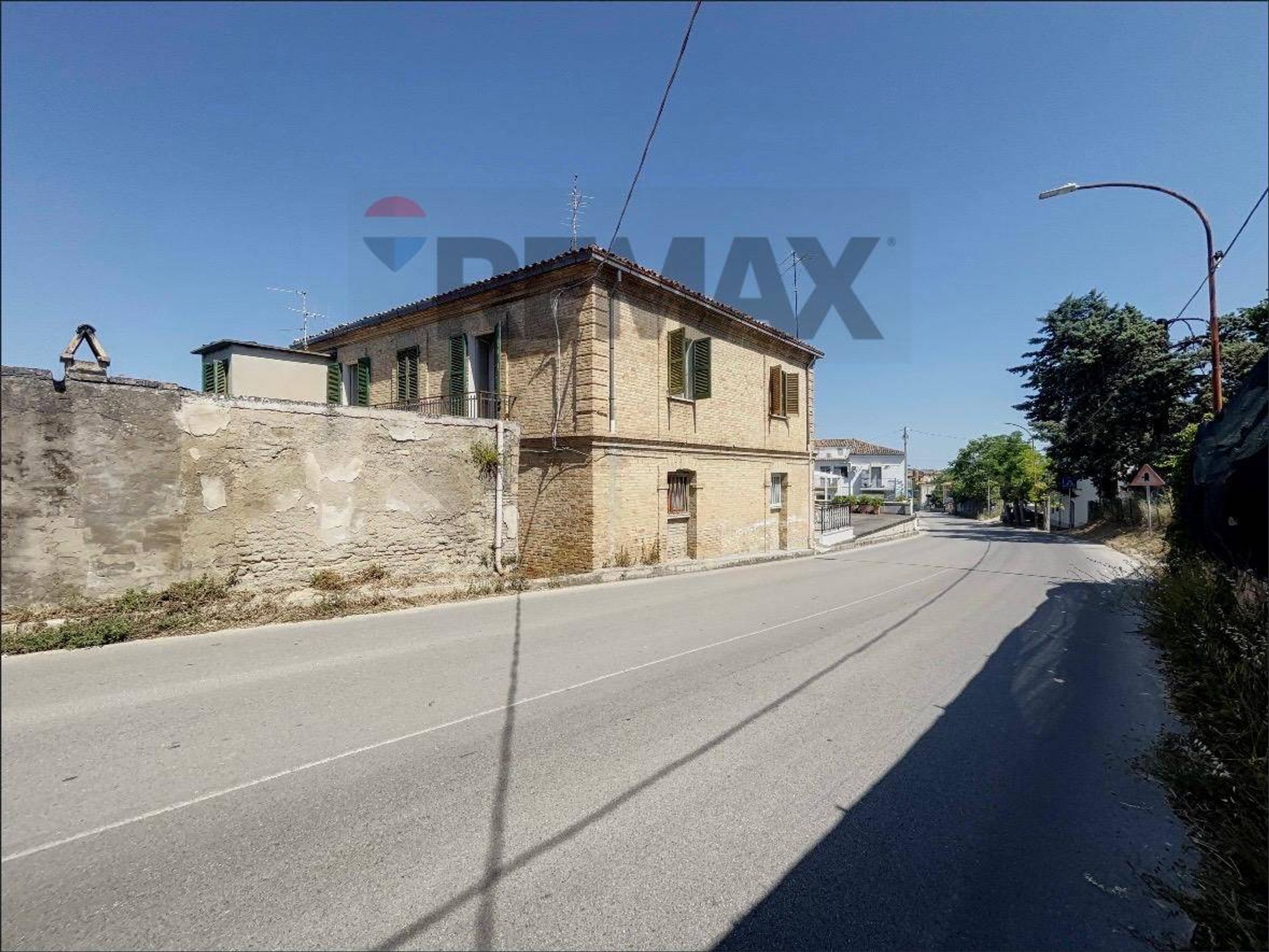 Edificio all'aperto
