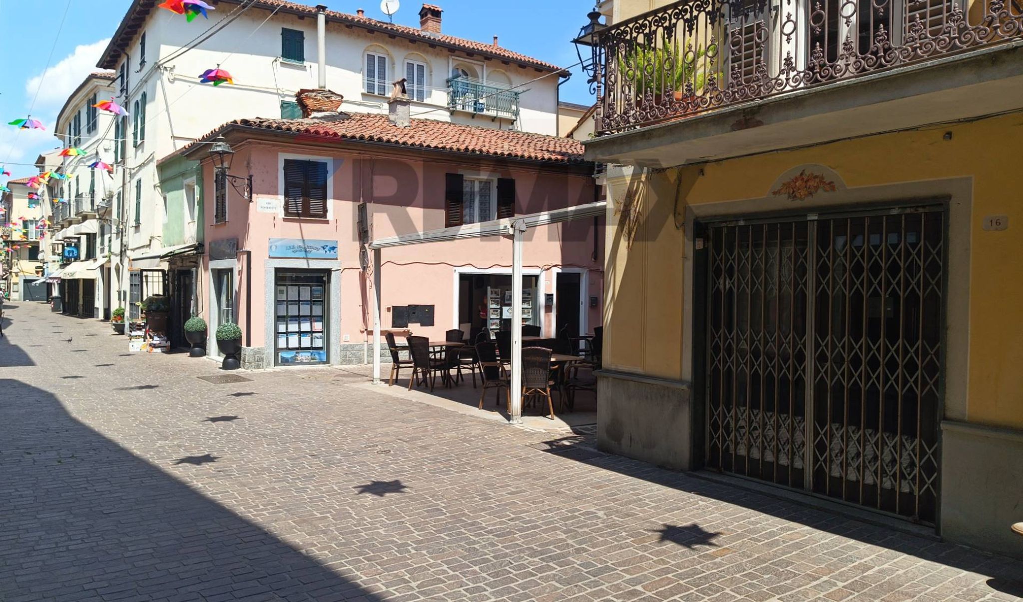Edificio all'aperto