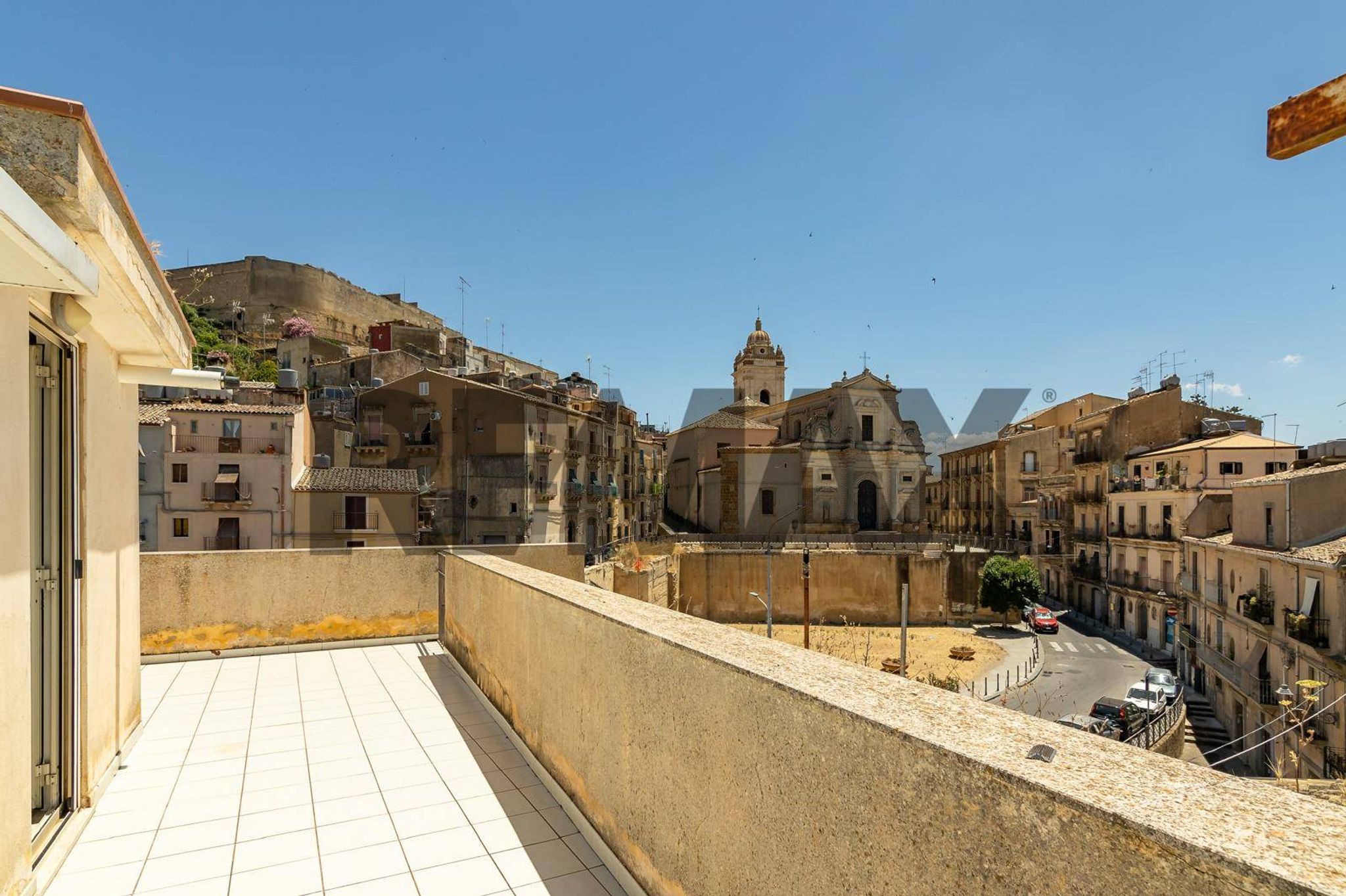 Immobile a Caltagirone