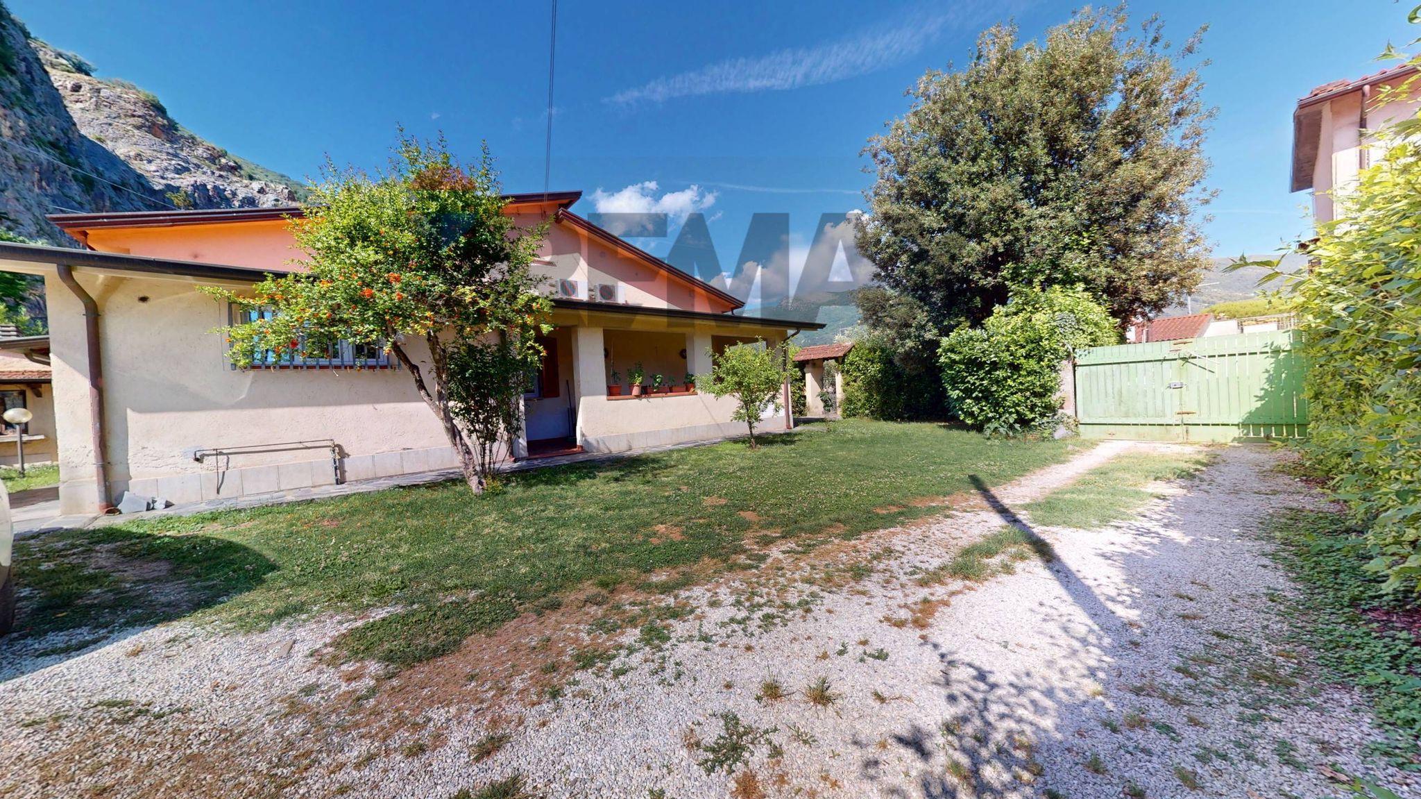 Casa all'aperto