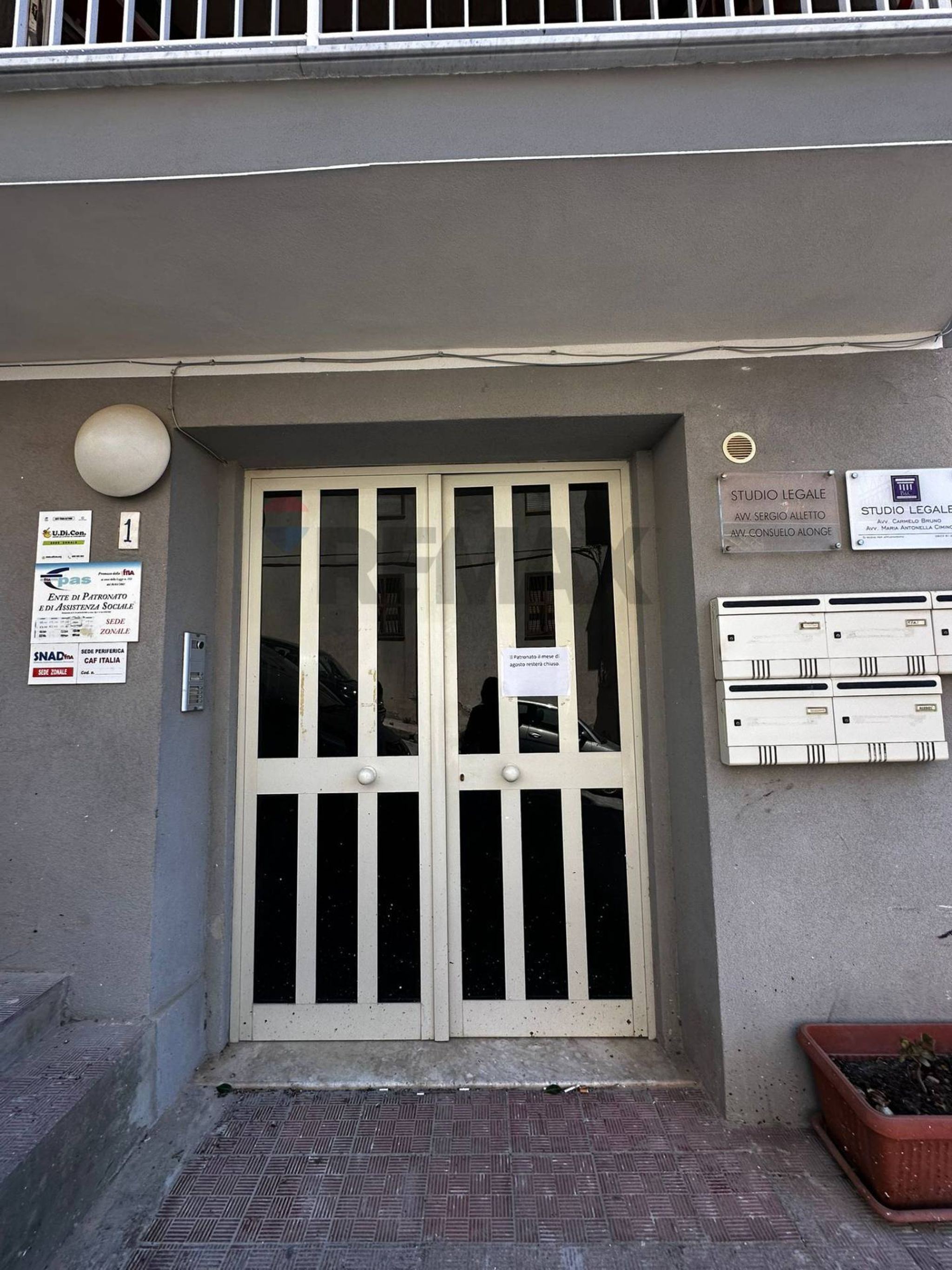 Edificio all'aperto