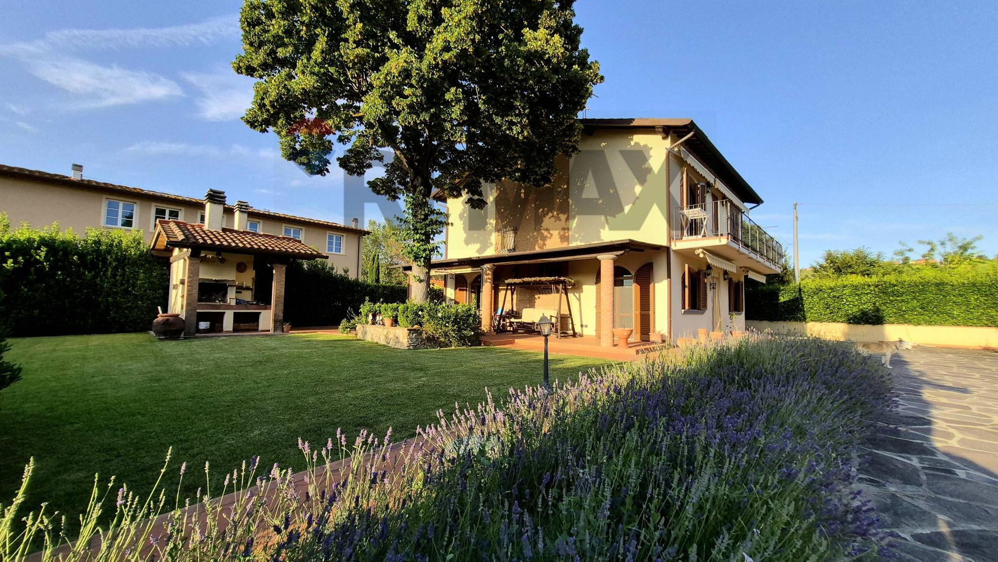 Property in Vinci