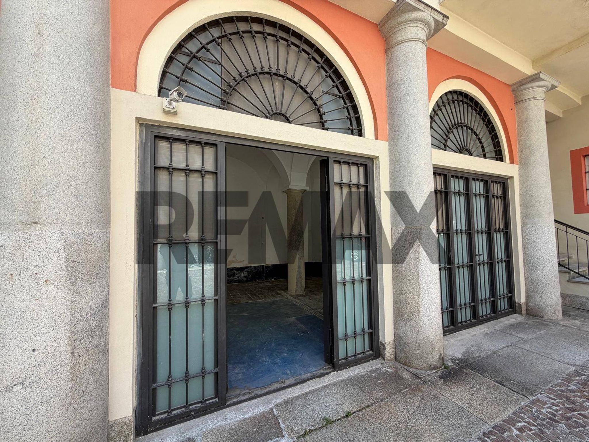 Edificio all'aperto