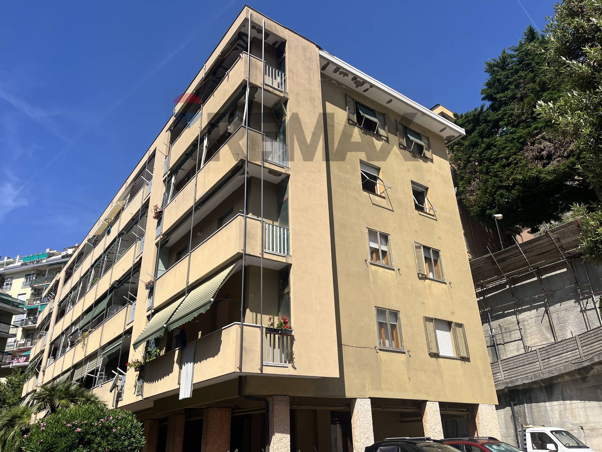 Immobile a Genova