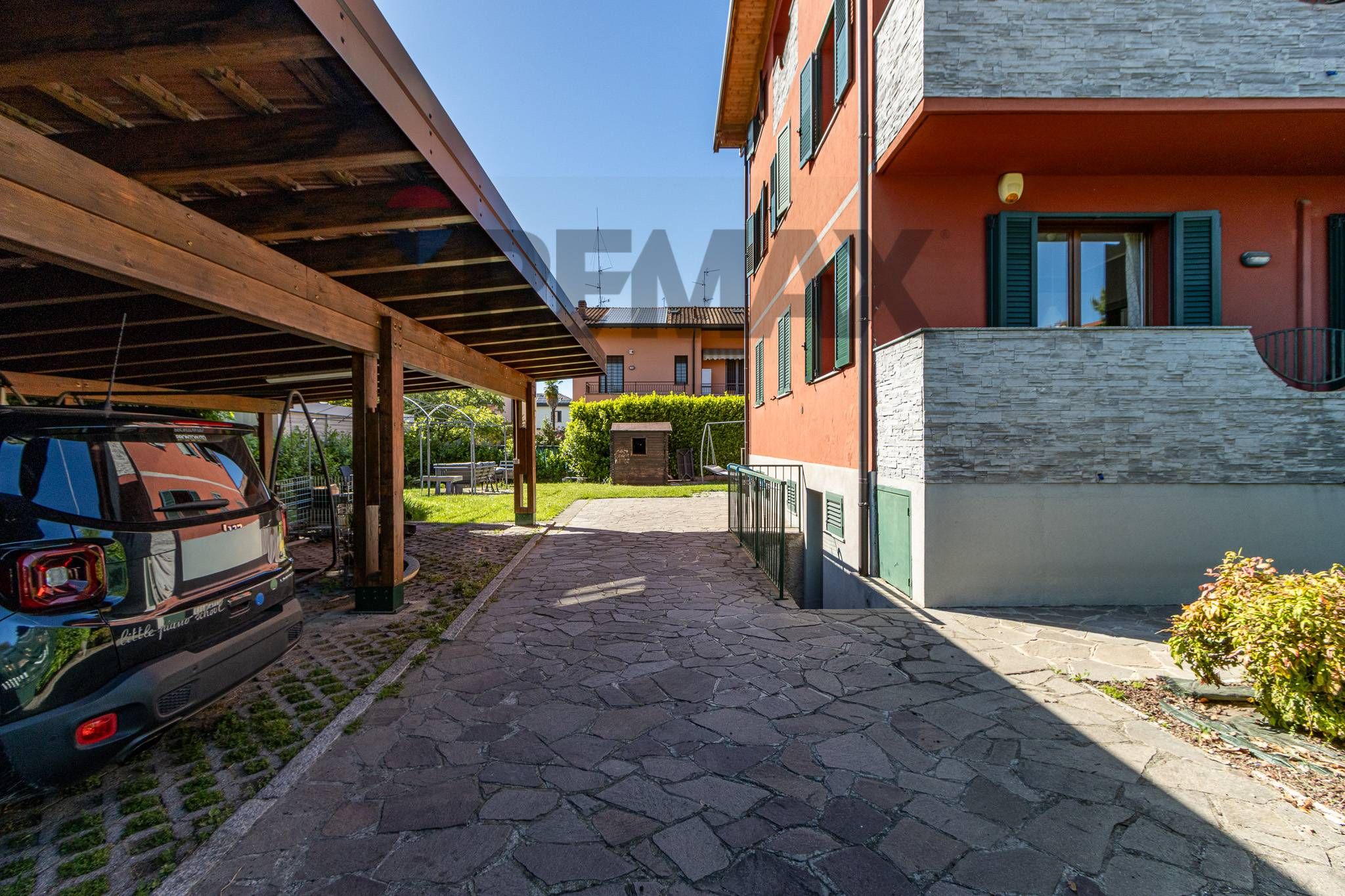 Edificio all'aperto