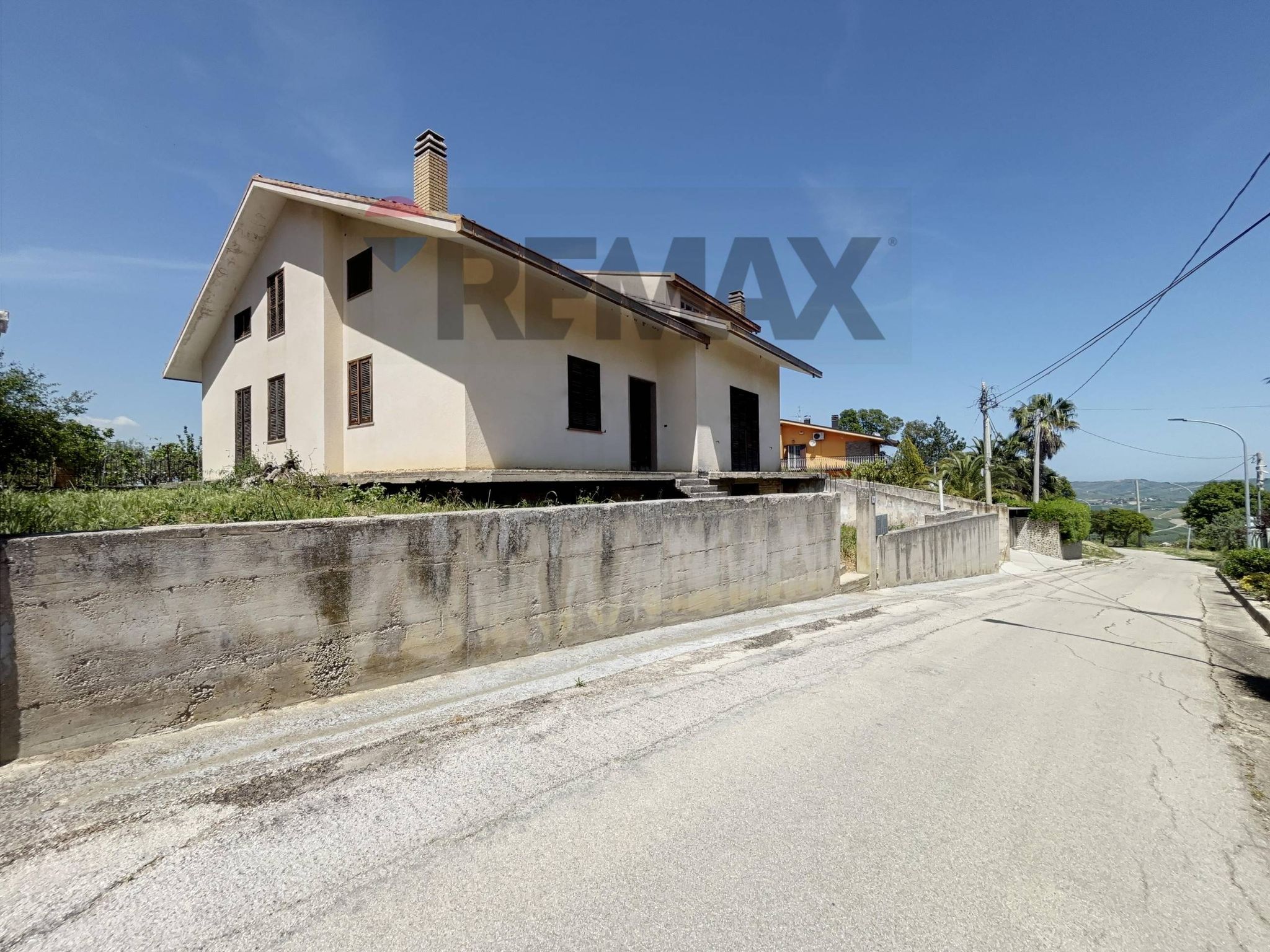 Property in Archi