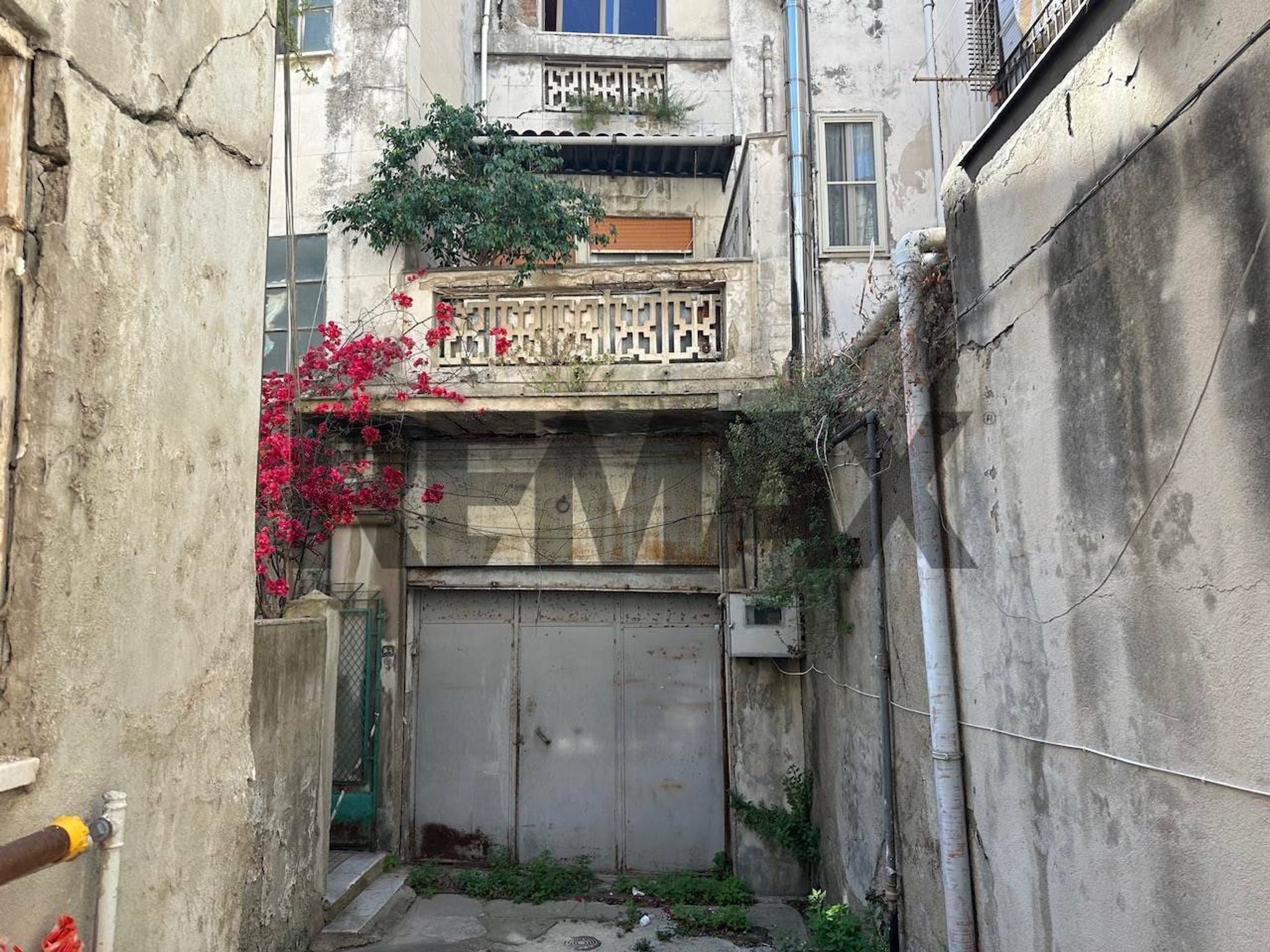 Edificio all'aperto