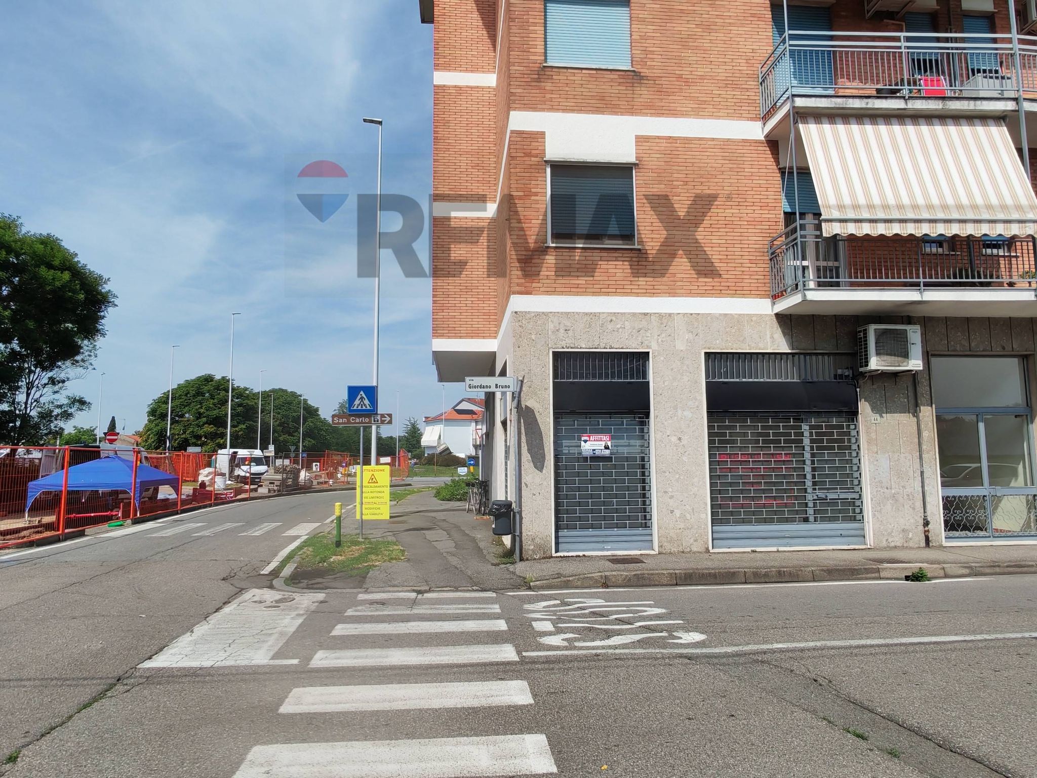 Edificio all'aperto