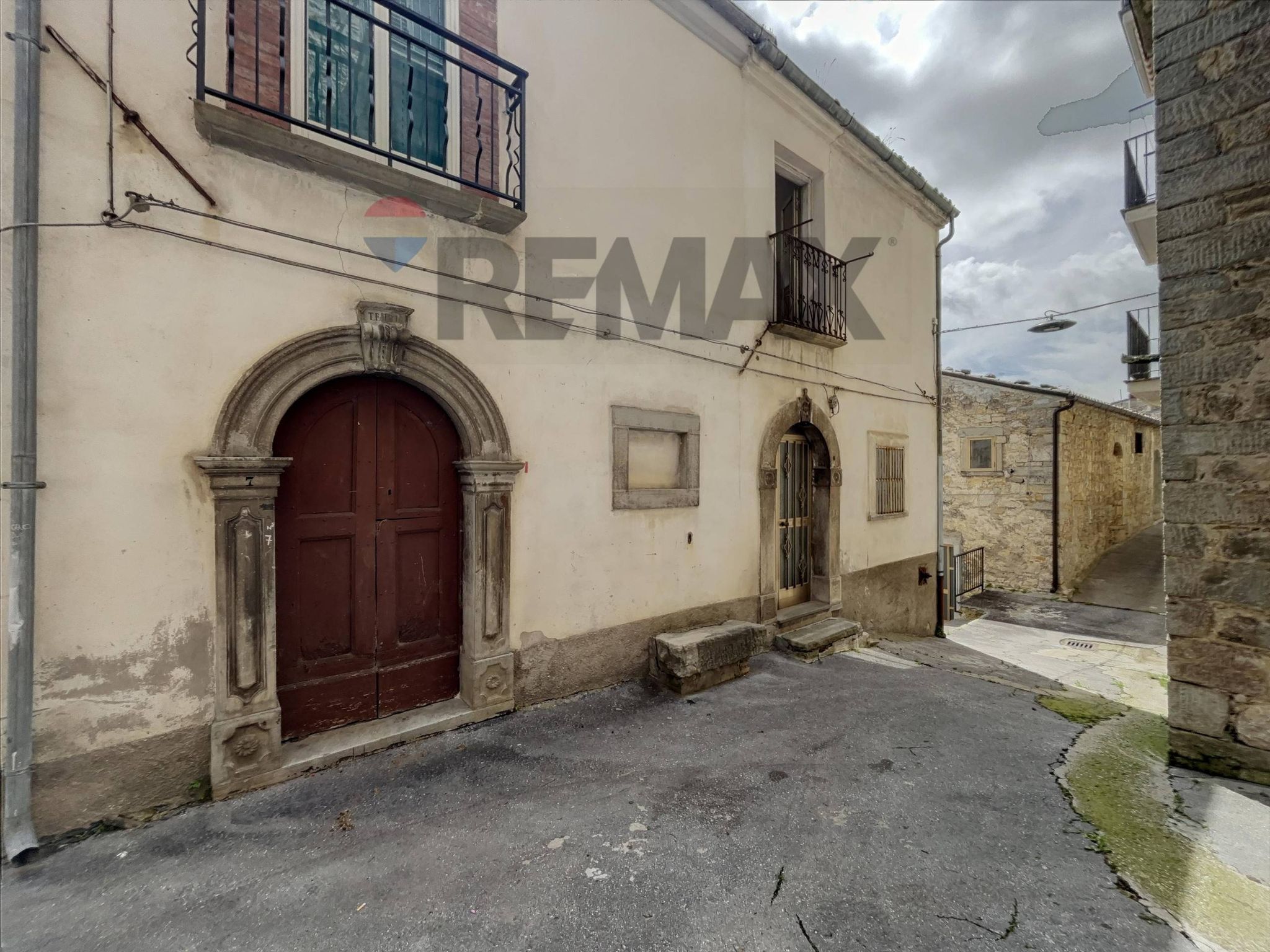 Property in Montazzoli