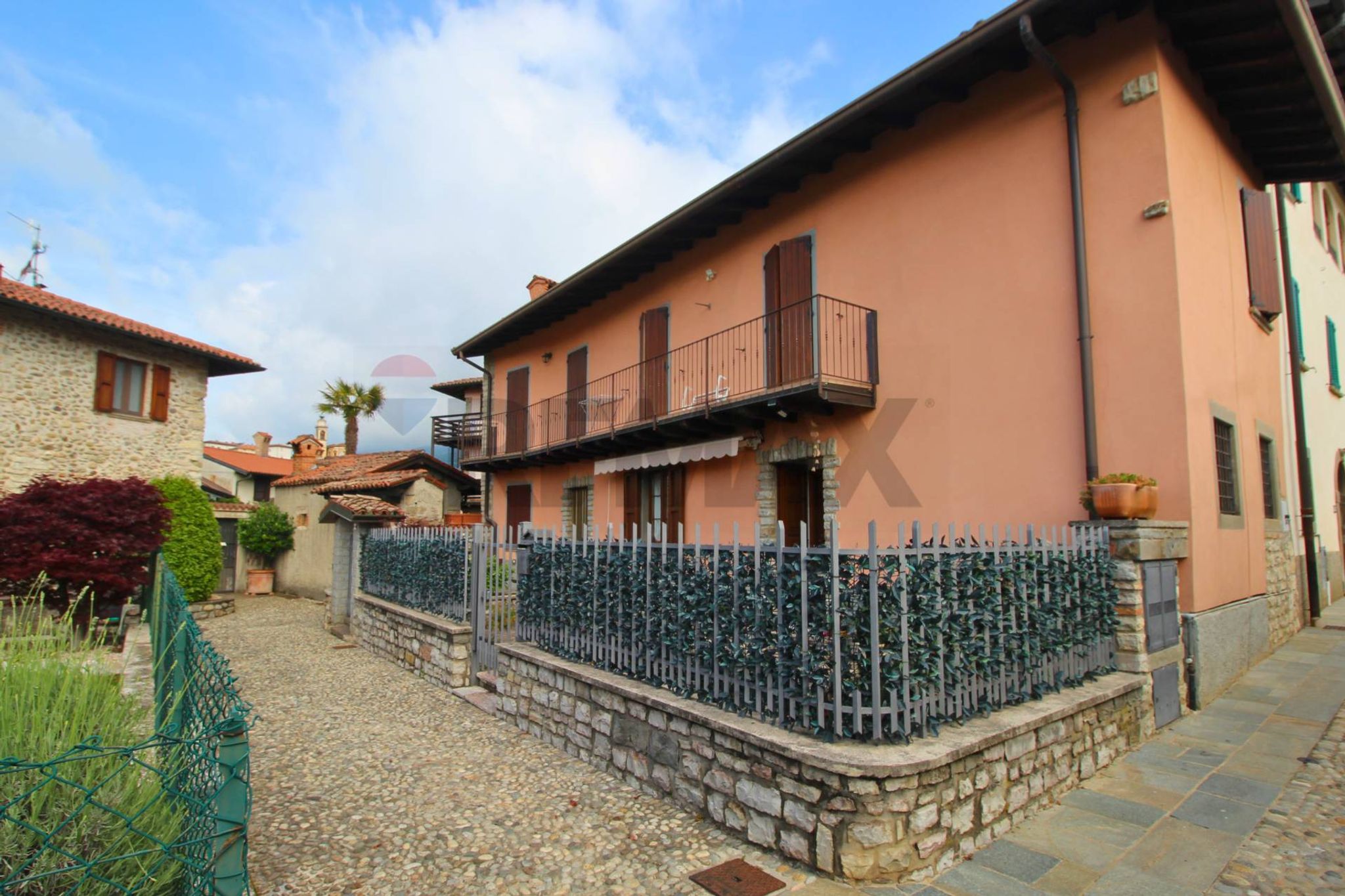 Casa all'aperto