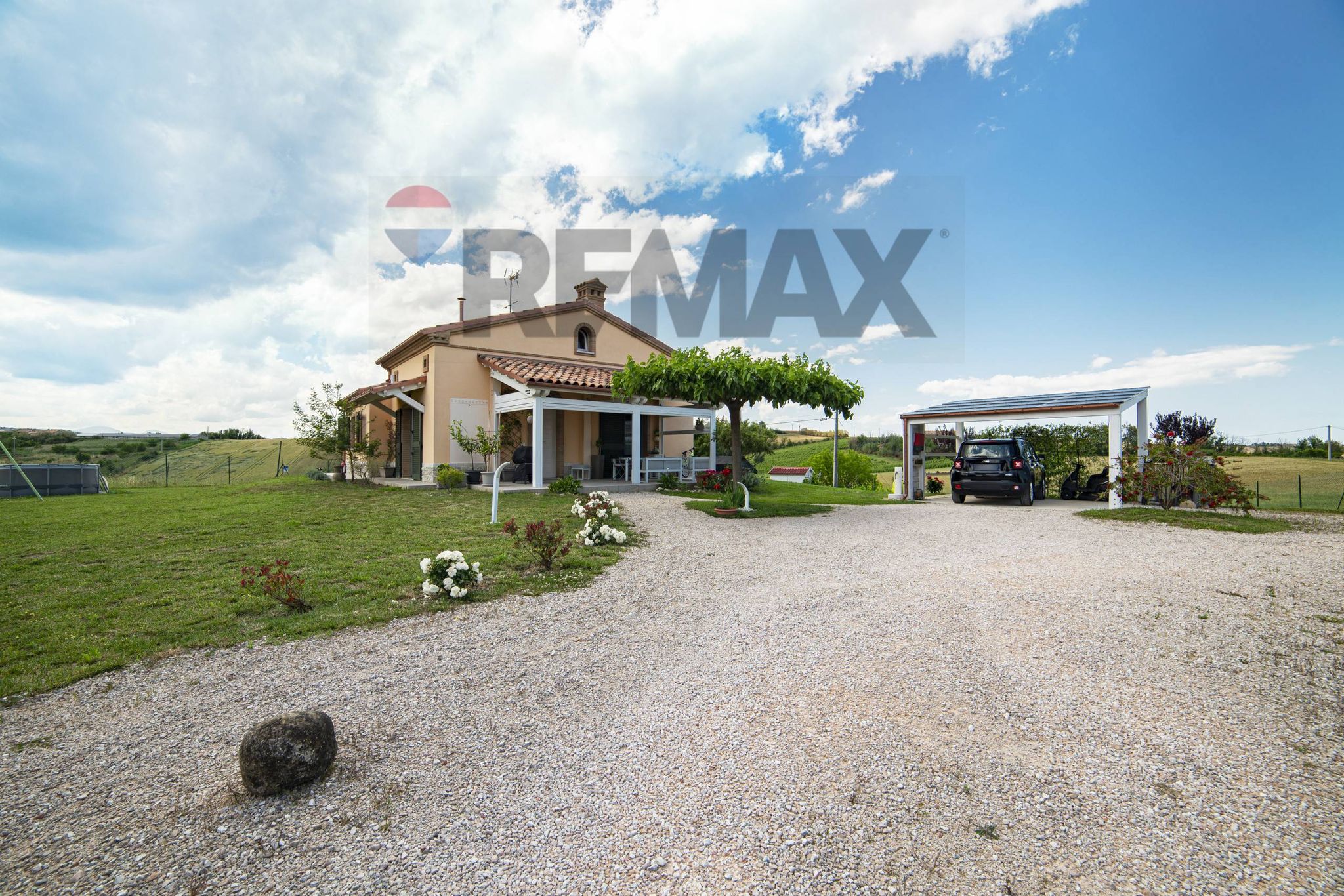 Property in Maiolati Spontini
