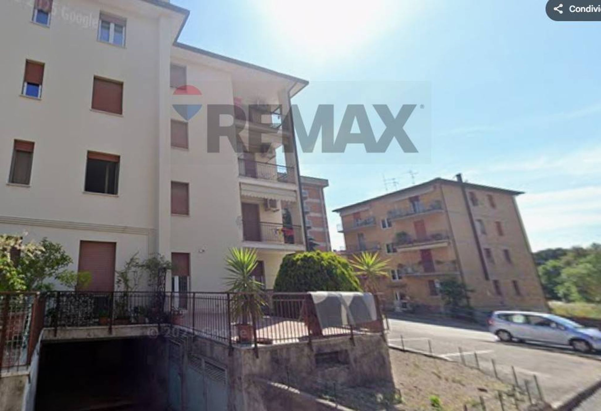 Edificio all'aperto