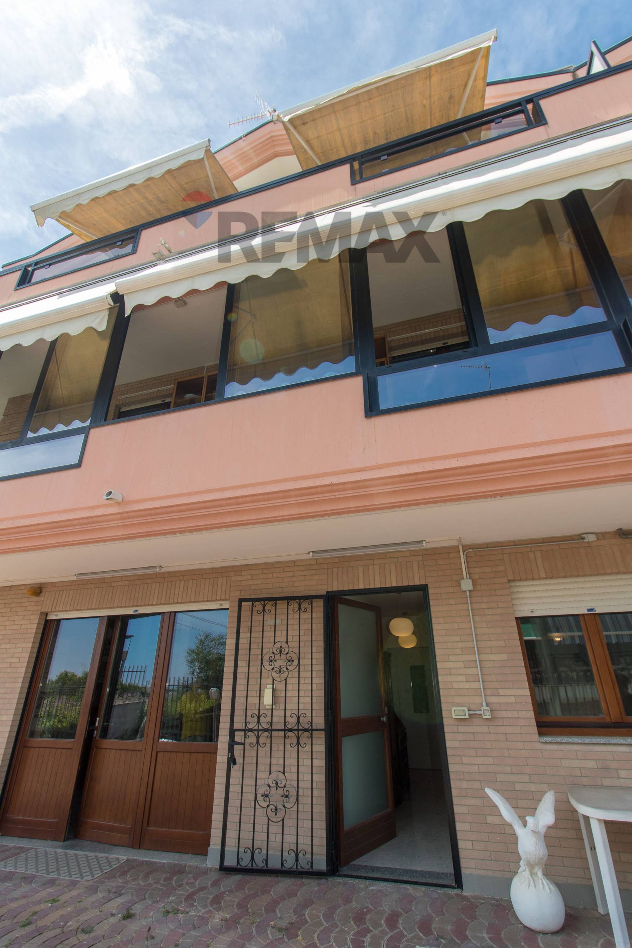 Edificio all'aperto