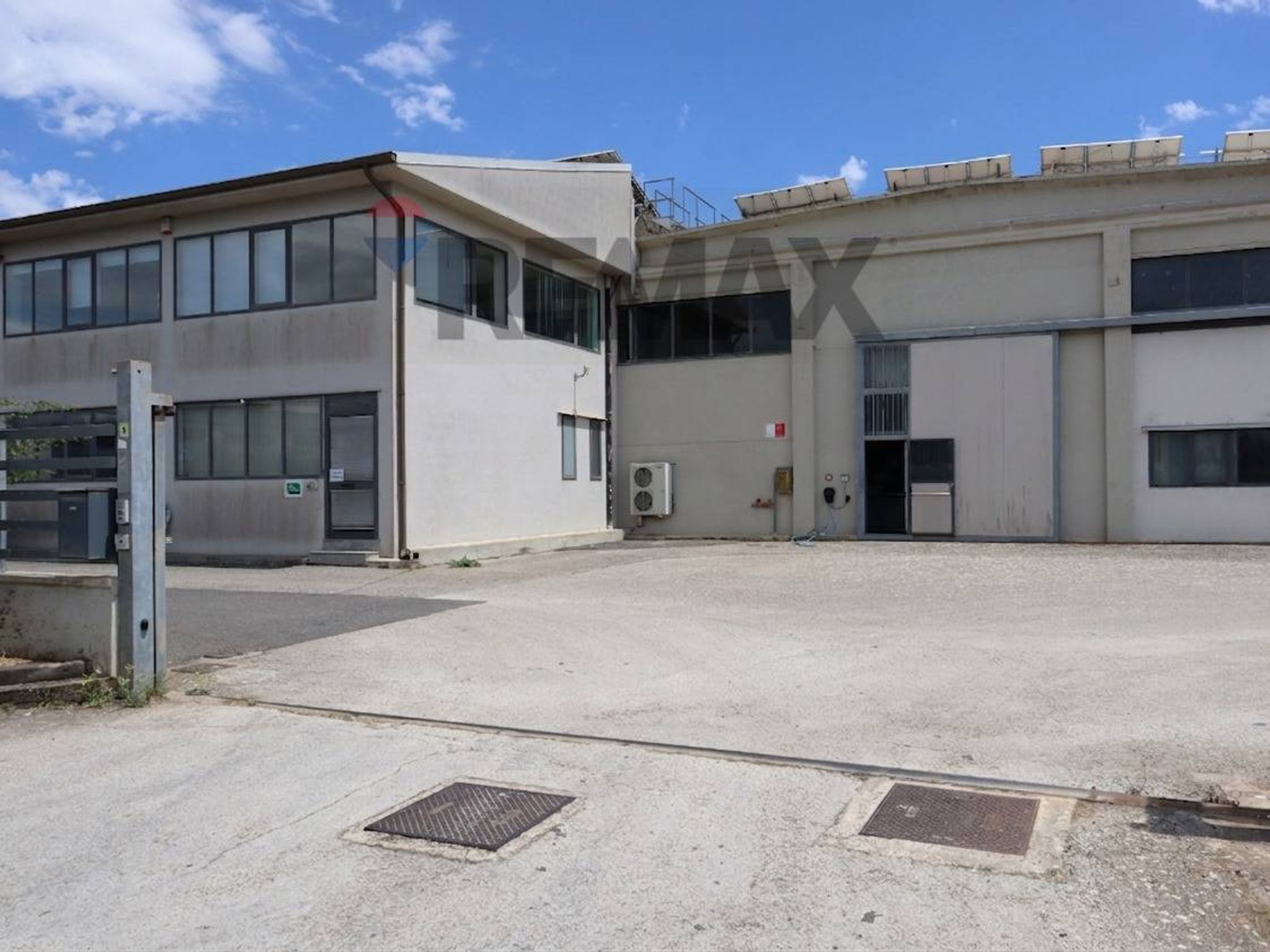 Edificio all'aperto