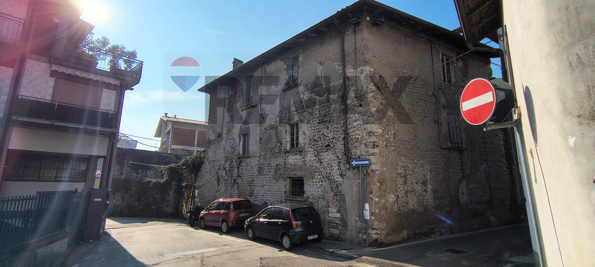 Edificio all'aperto